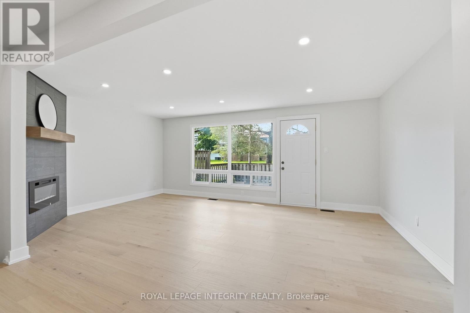 #14 3565 DOWNPATRICK ROAD - 15
