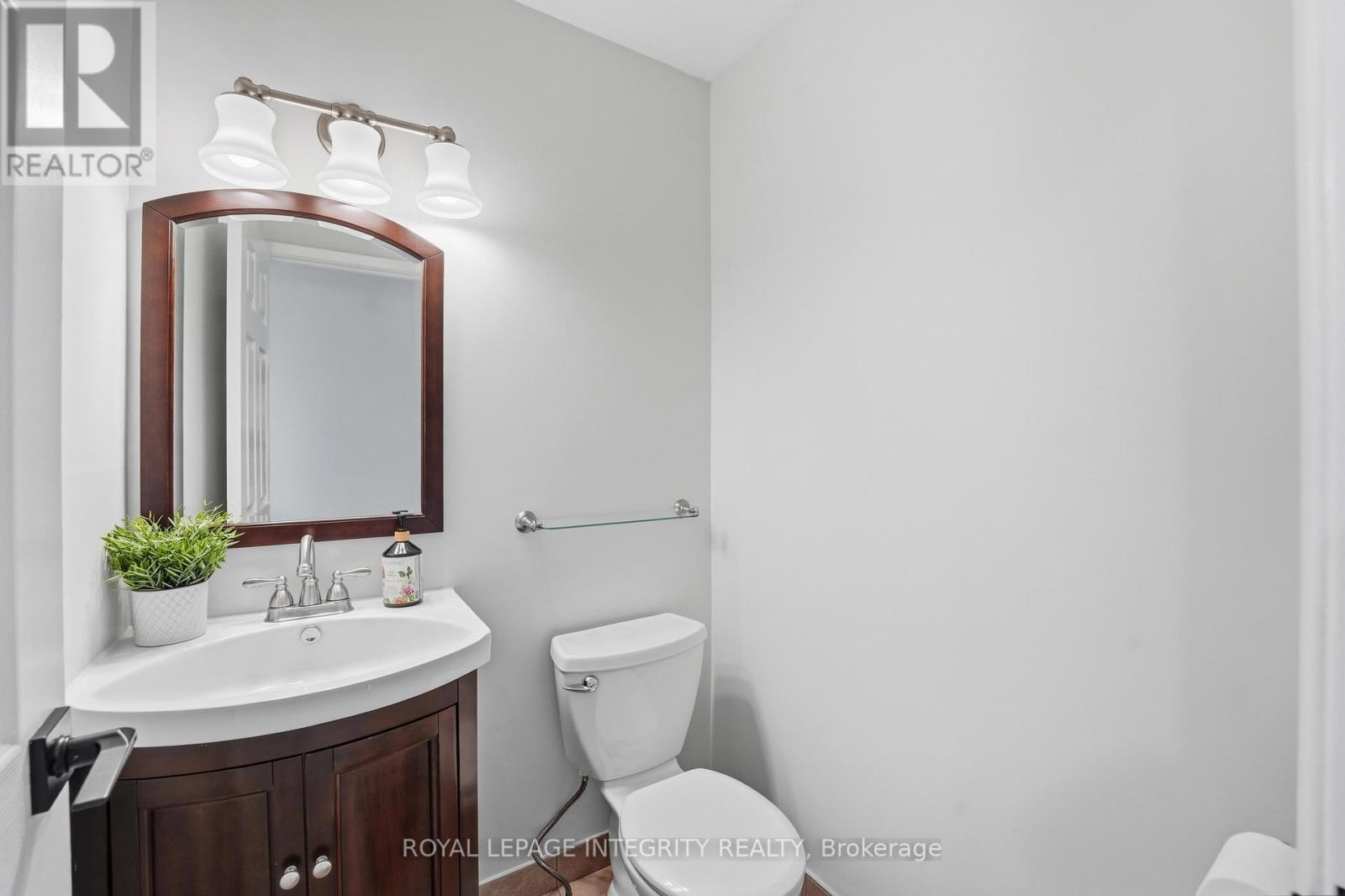 #14 3565 DOWNPATRICK ROAD - 18