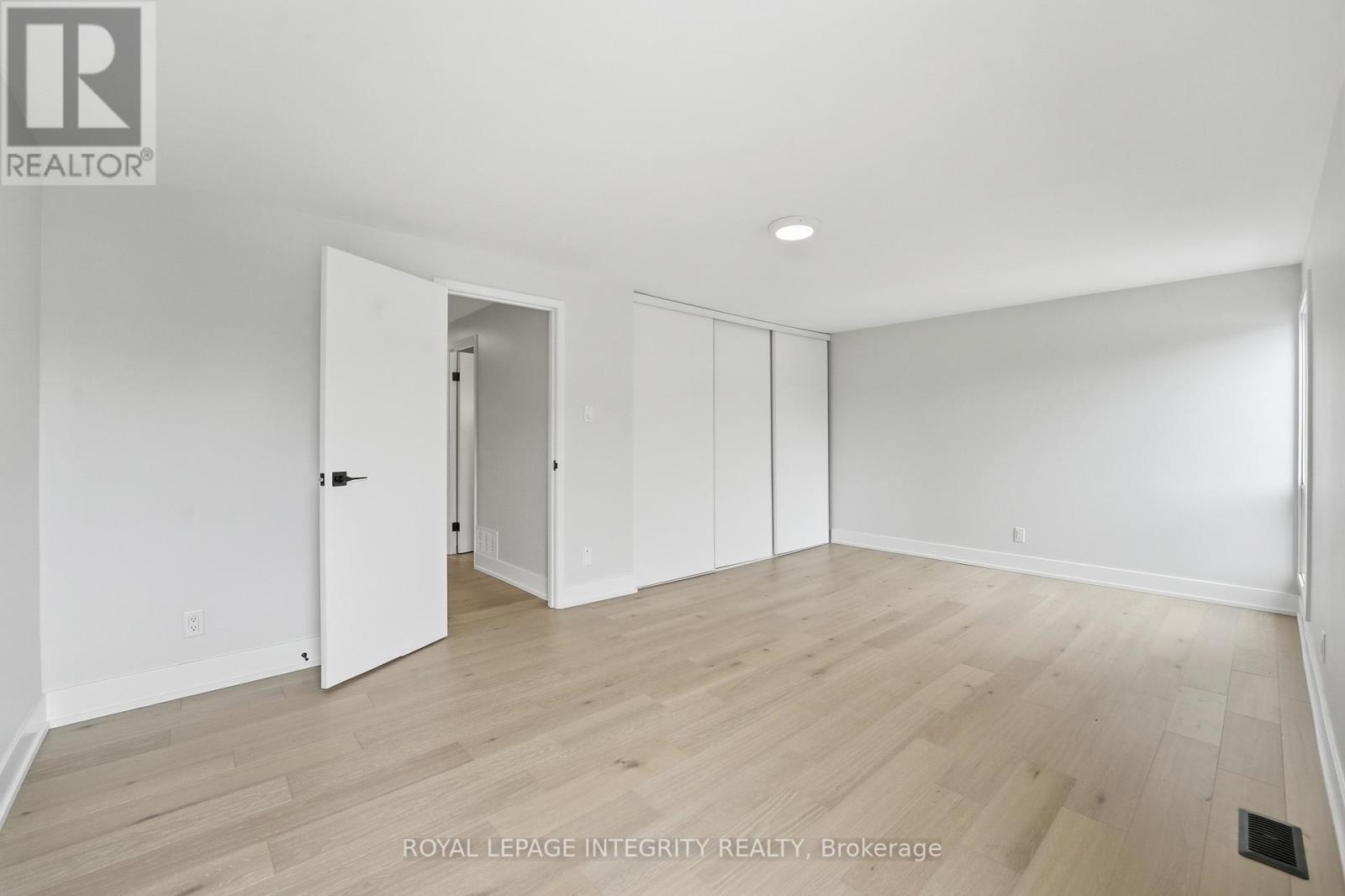 #14 3565 DOWNPATRICK ROAD - 20