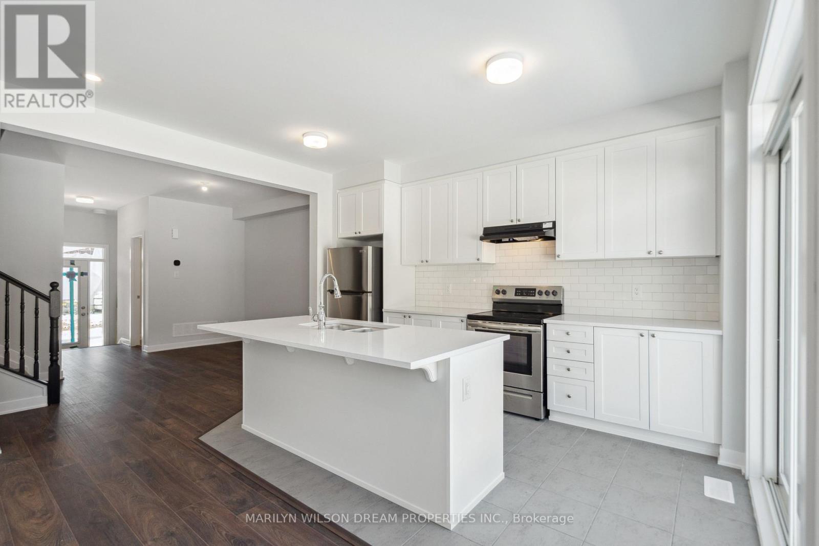 3 Bed, 3 Bath House for Rent in Ottawa – 109 YEARLING CIRCLE, Ottawa – MLS# X13526502 - Image 9
