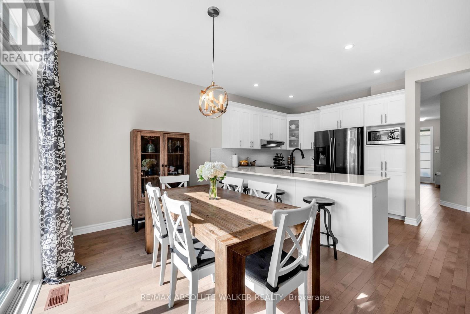 3 Bed, 4 Bath House for Sale in Ottawa – 504 DES GENEVRIERS STREET, Ottawa – MLS# X13526516 - Image 13