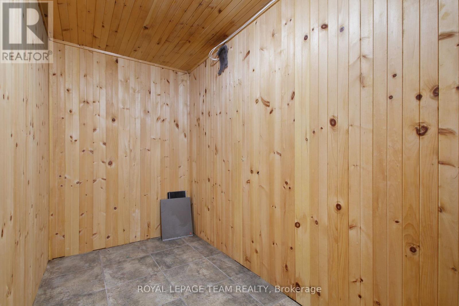 1820 LANDRY ROAD - 33