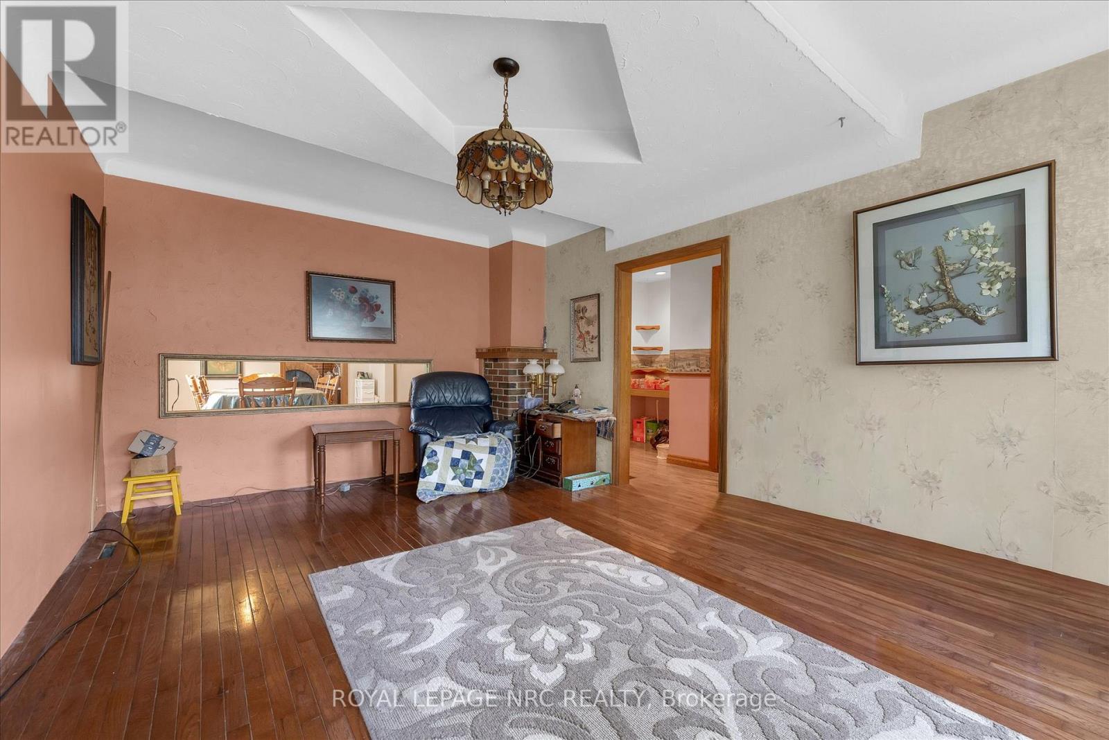 4271 ELGIN STREET - 13