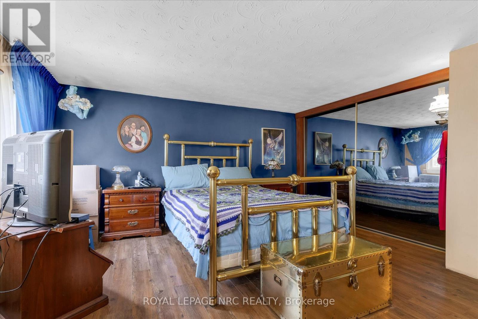 4271 ELGIN STREET - 20