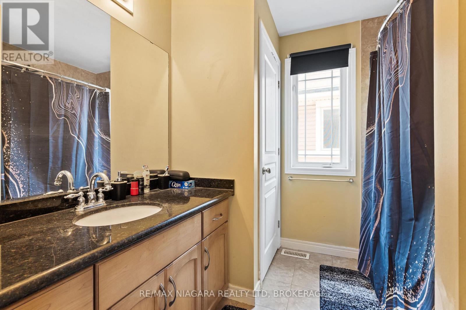15 HEMLOCK WAY - 14