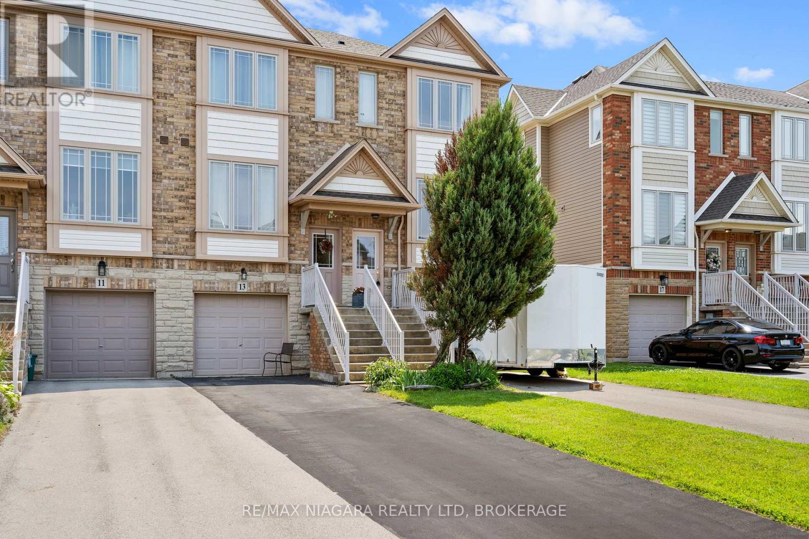 15 HEMLOCK WAY - 3