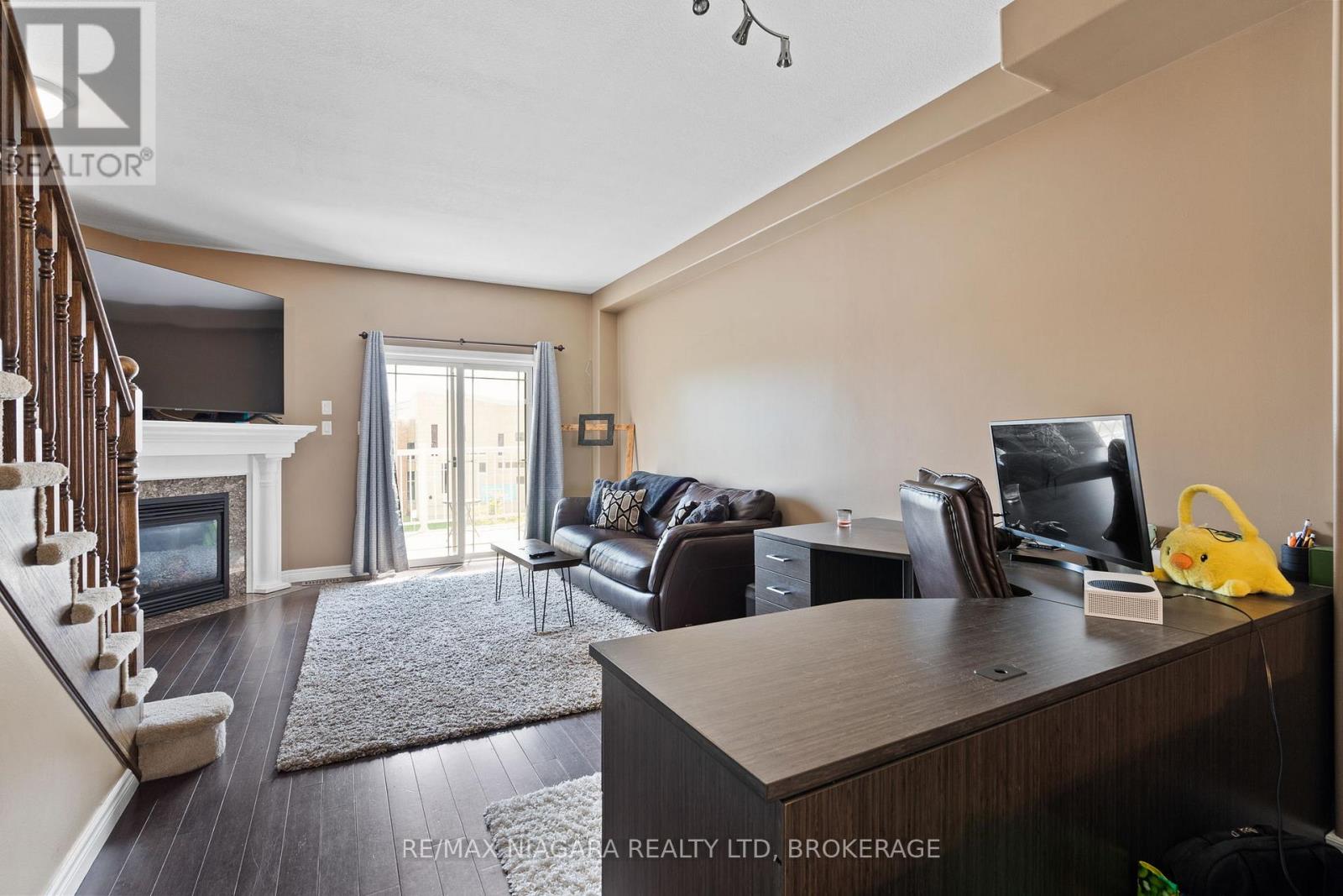 15 HEMLOCK WAY - 8