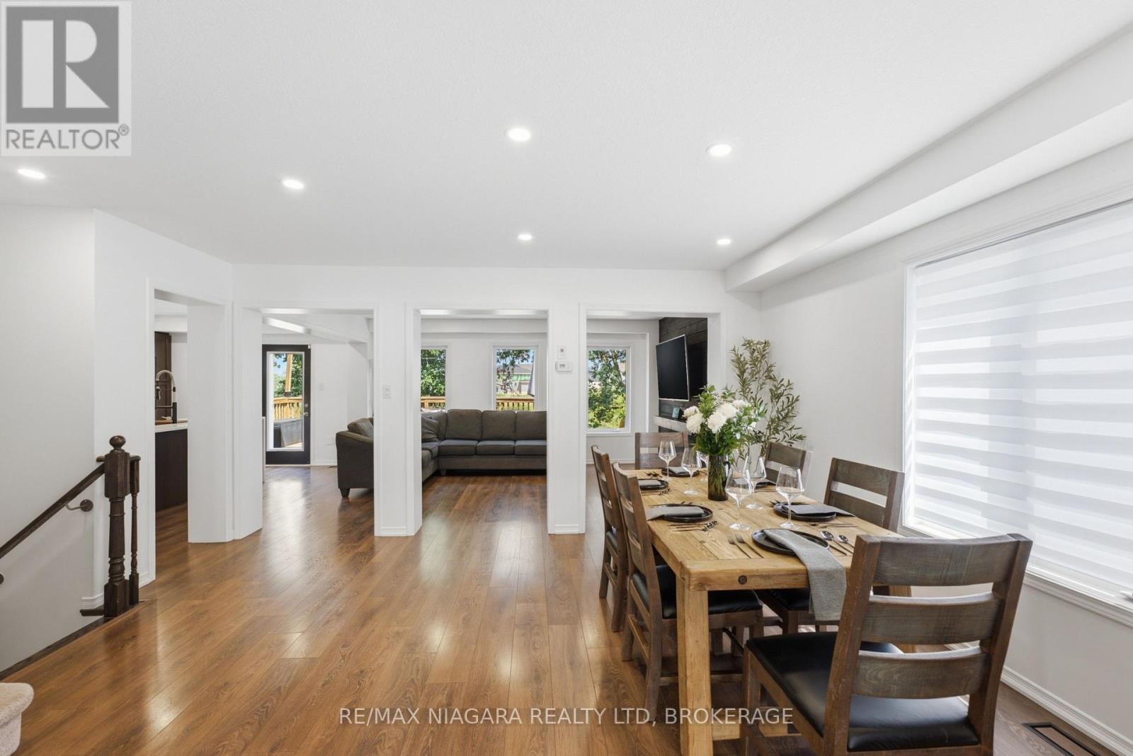 8571 DOGWOOD CRESCENT - 4