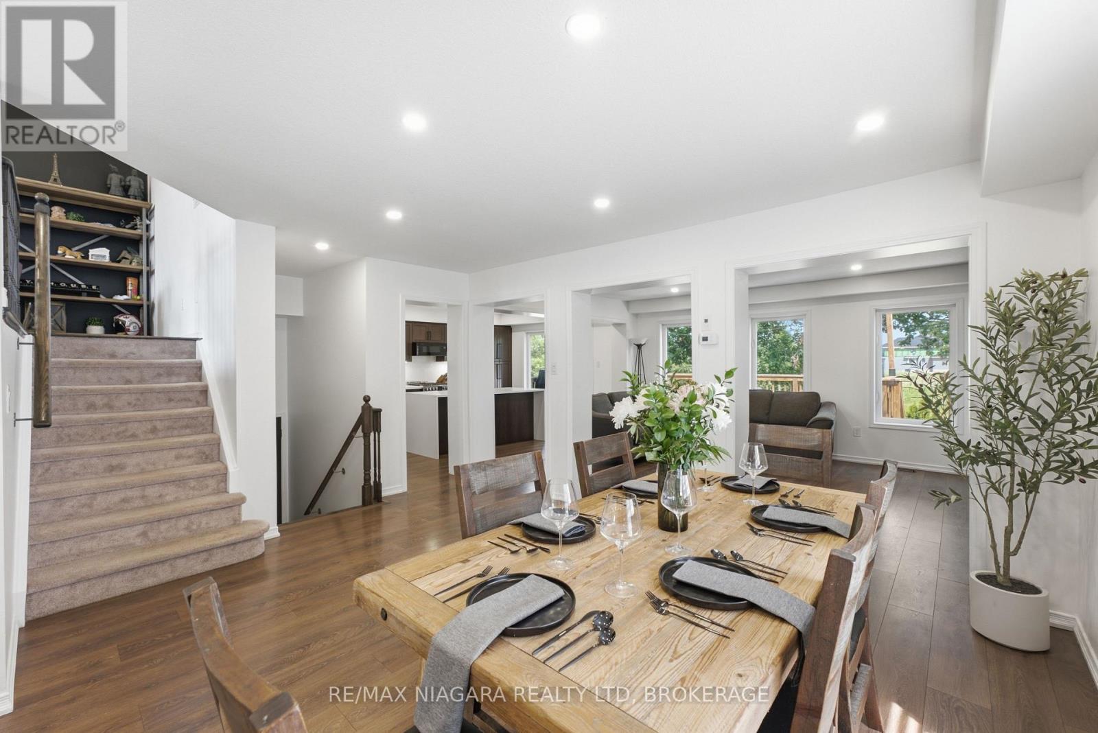 8571 DOGWOOD CRESCENT - 5
