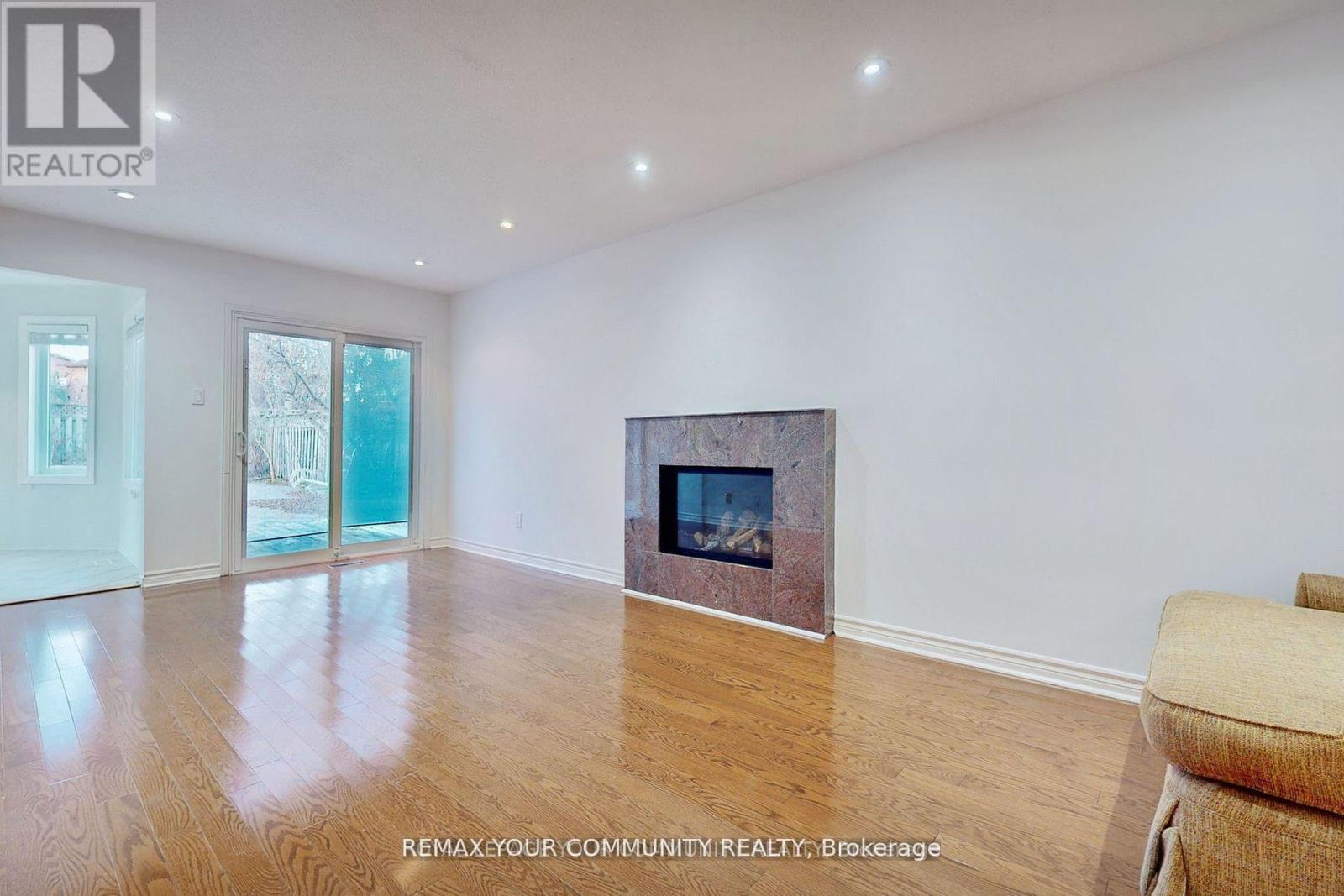 52 MCCALLUM DRIVE - 10
