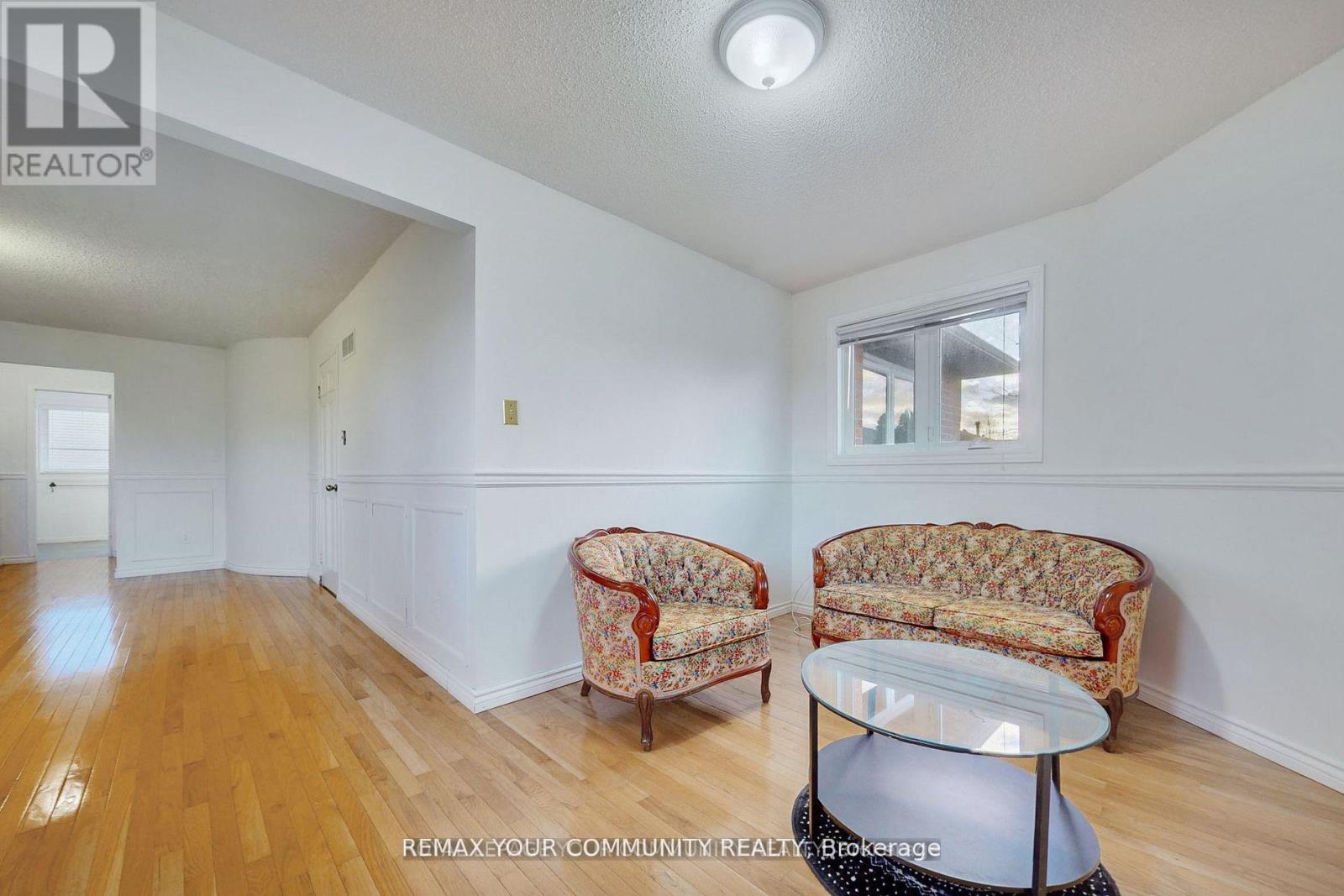 52 MCCALLUM DRIVE - 18