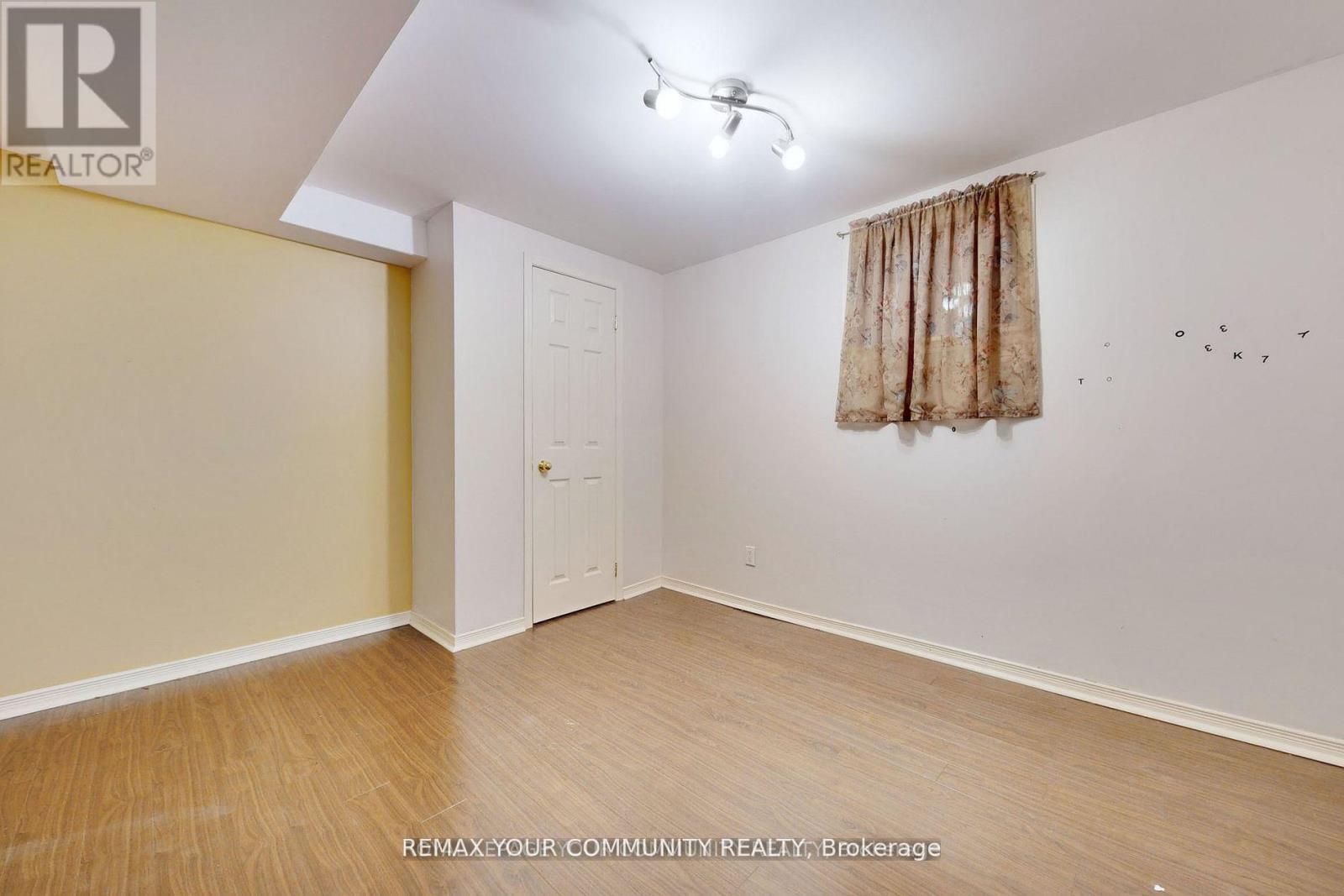 52 MCCALLUM DRIVE - 31