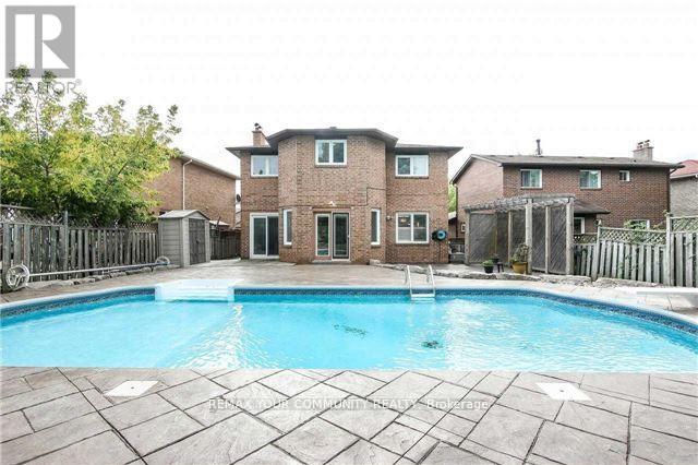52 MCCALLUM DRIVE - 37