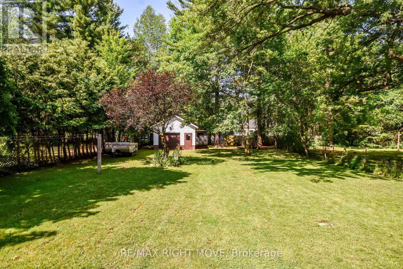 18 BUSHEY AVENUE - 36