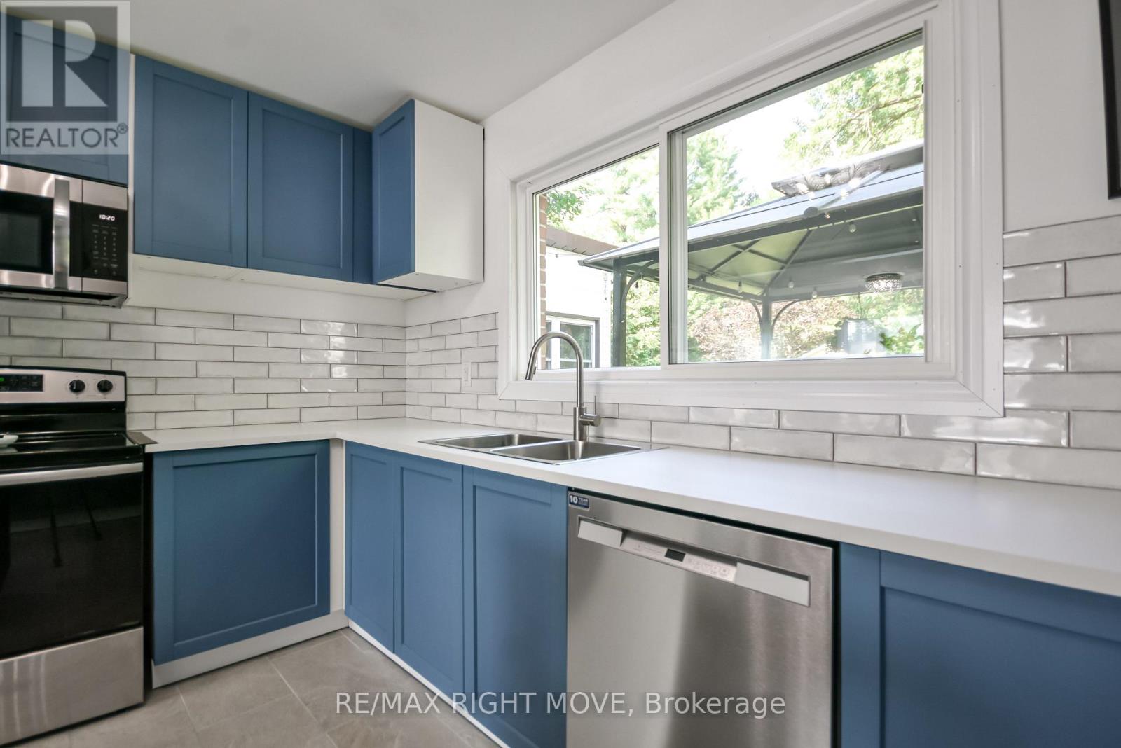 18 BUSHEY AVENUE - 8