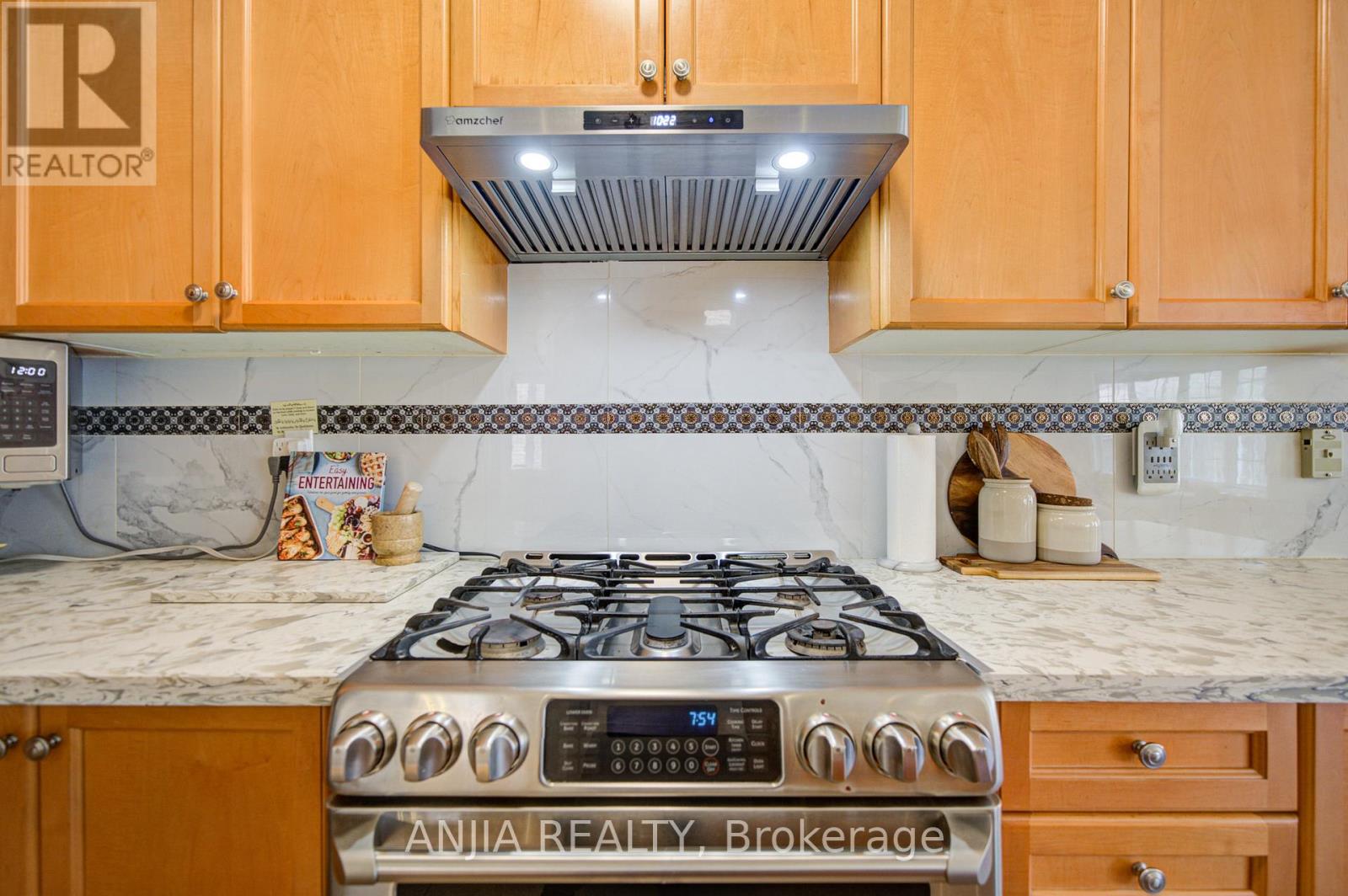 43 MANLEY AVENUE - 12