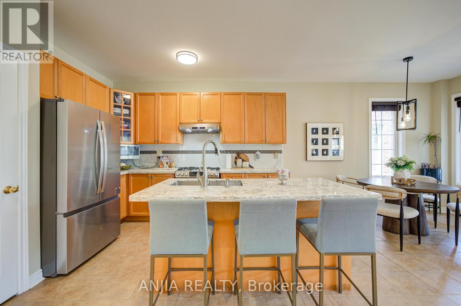 43 MANLEY AVENUE - 13