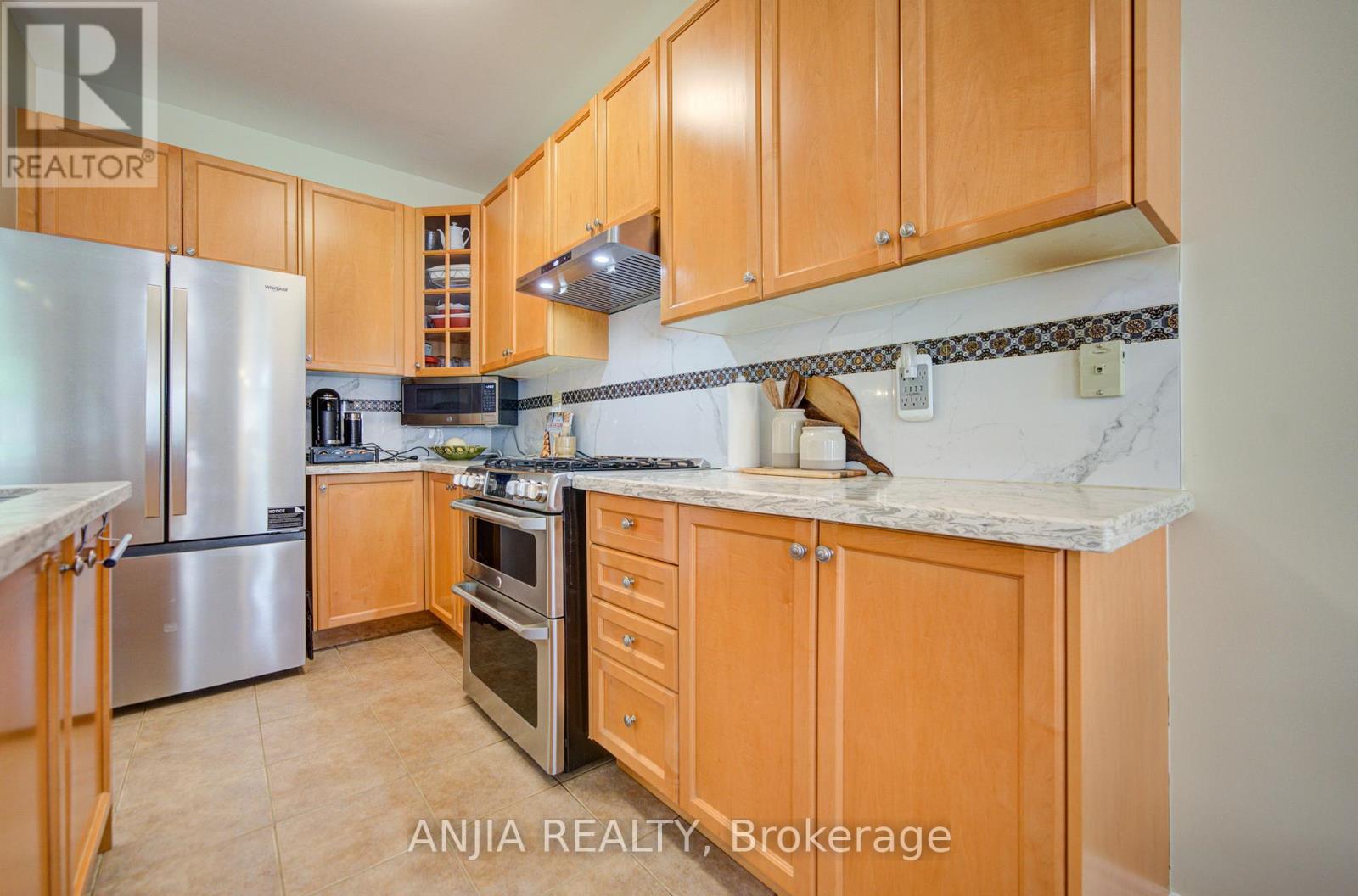 43 MANLEY AVENUE - 15