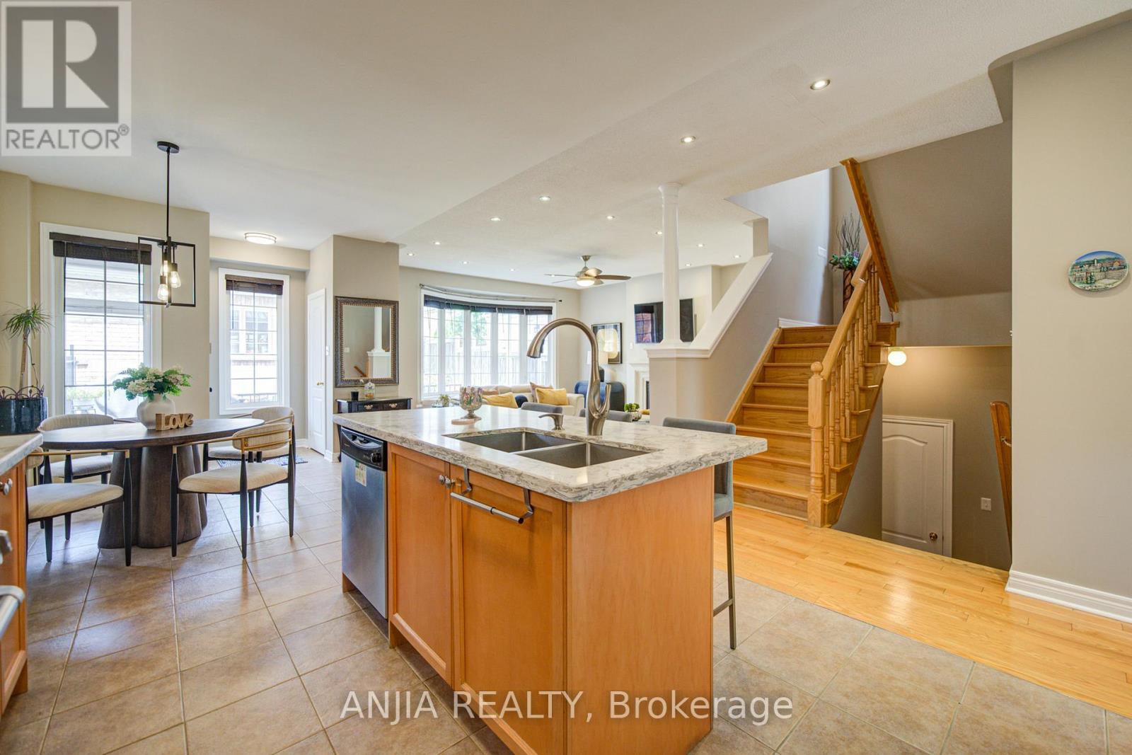 43 MANLEY AVENUE - 17