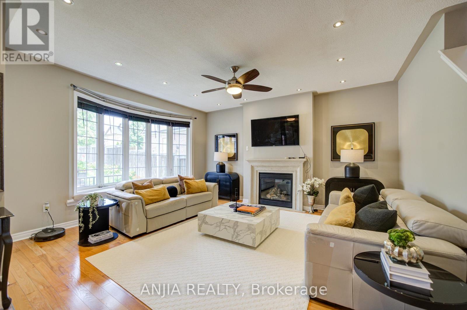 43 MANLEY AVENUE - 21
