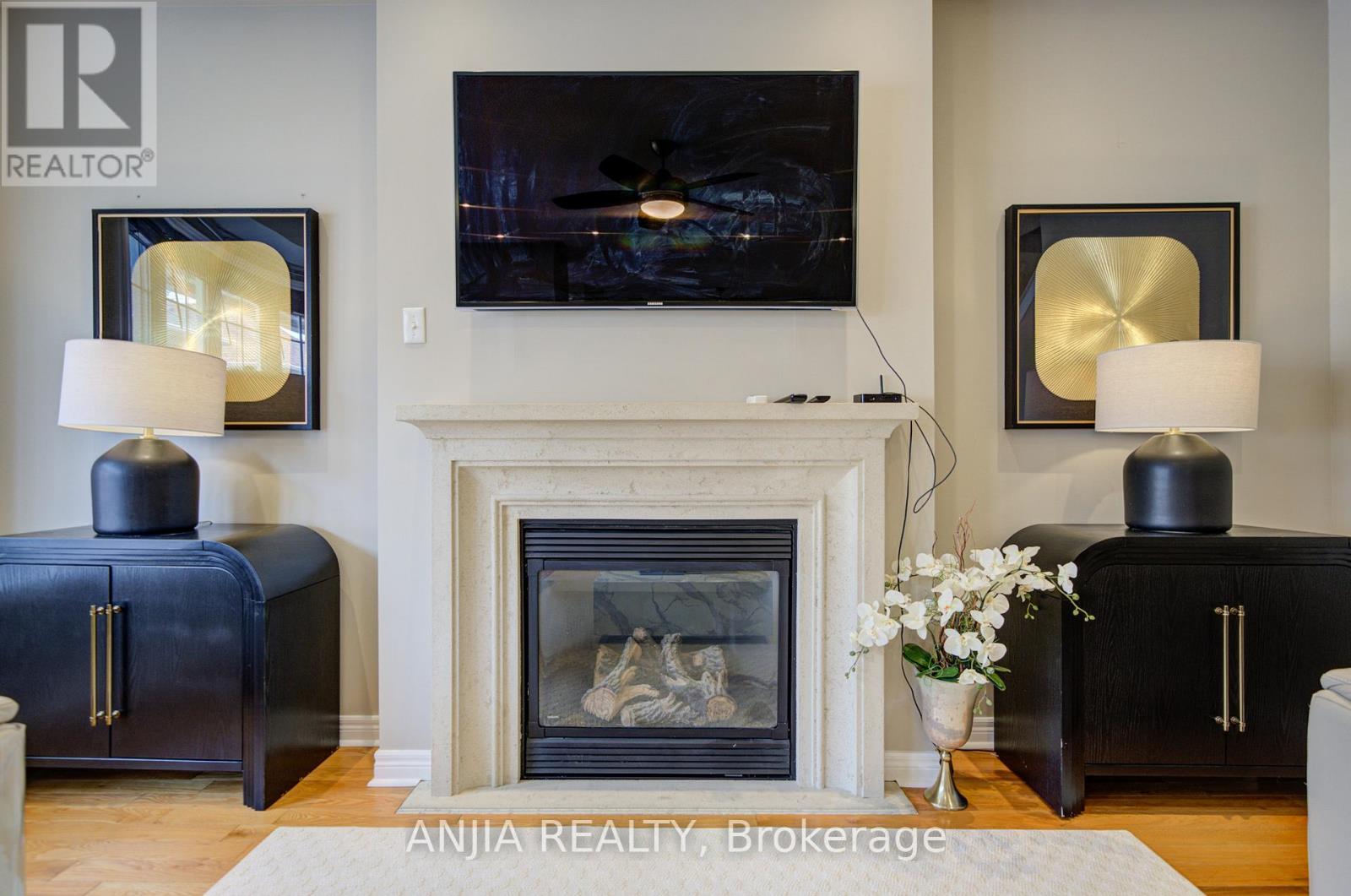 43 MANLEY AVENUE - 24
