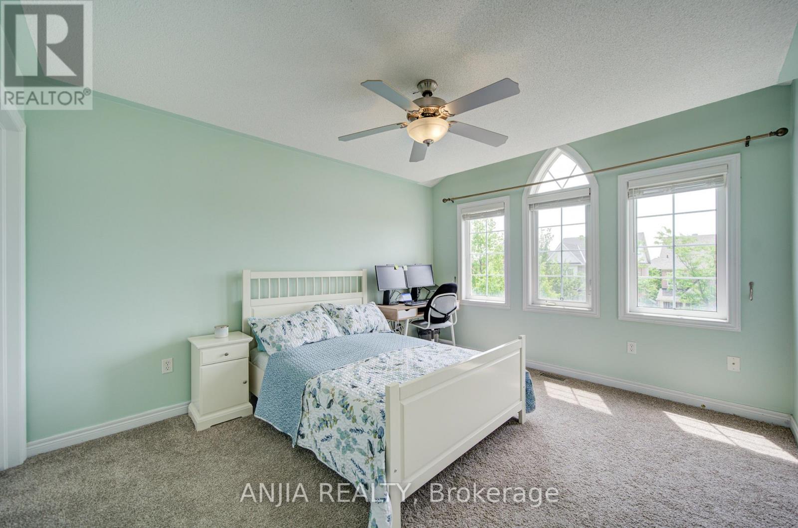 43 MANLEY AVENUE - 26