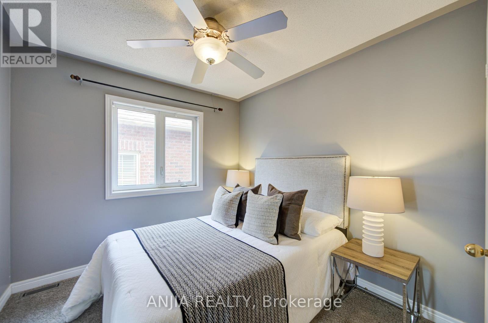 43 MANLEY AVENUE - 35