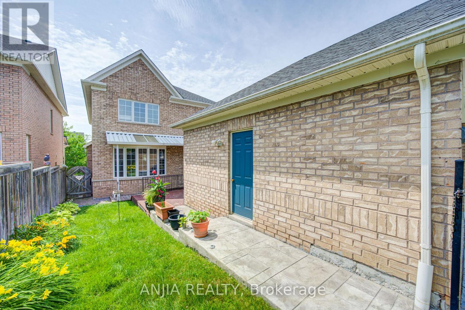 43 MANLEY AVENUE - 47