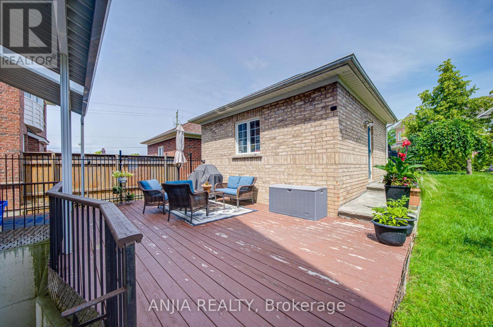 43 MANLEY AVENUE - 49