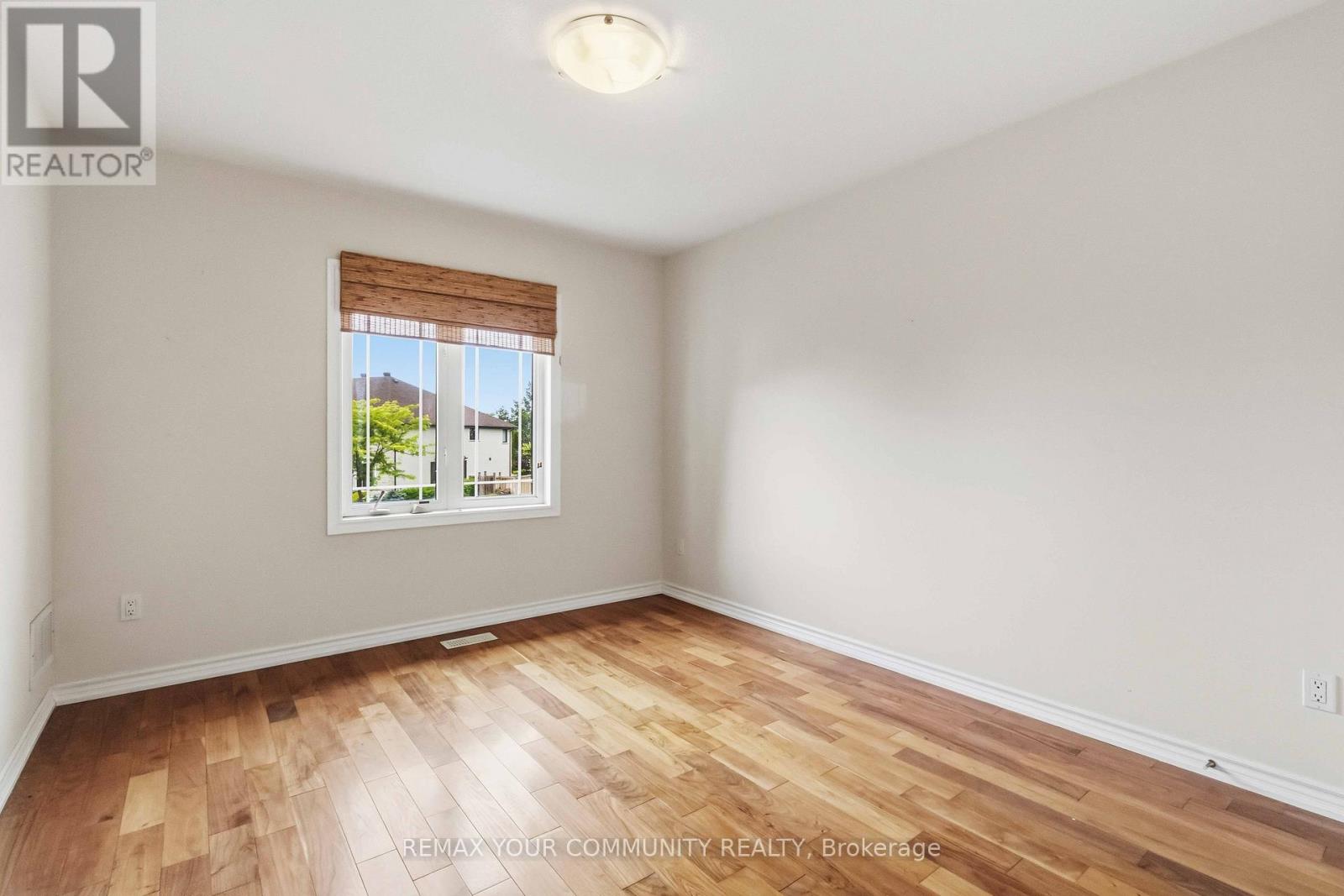 40 HUNTERWOOD CHASE - 15