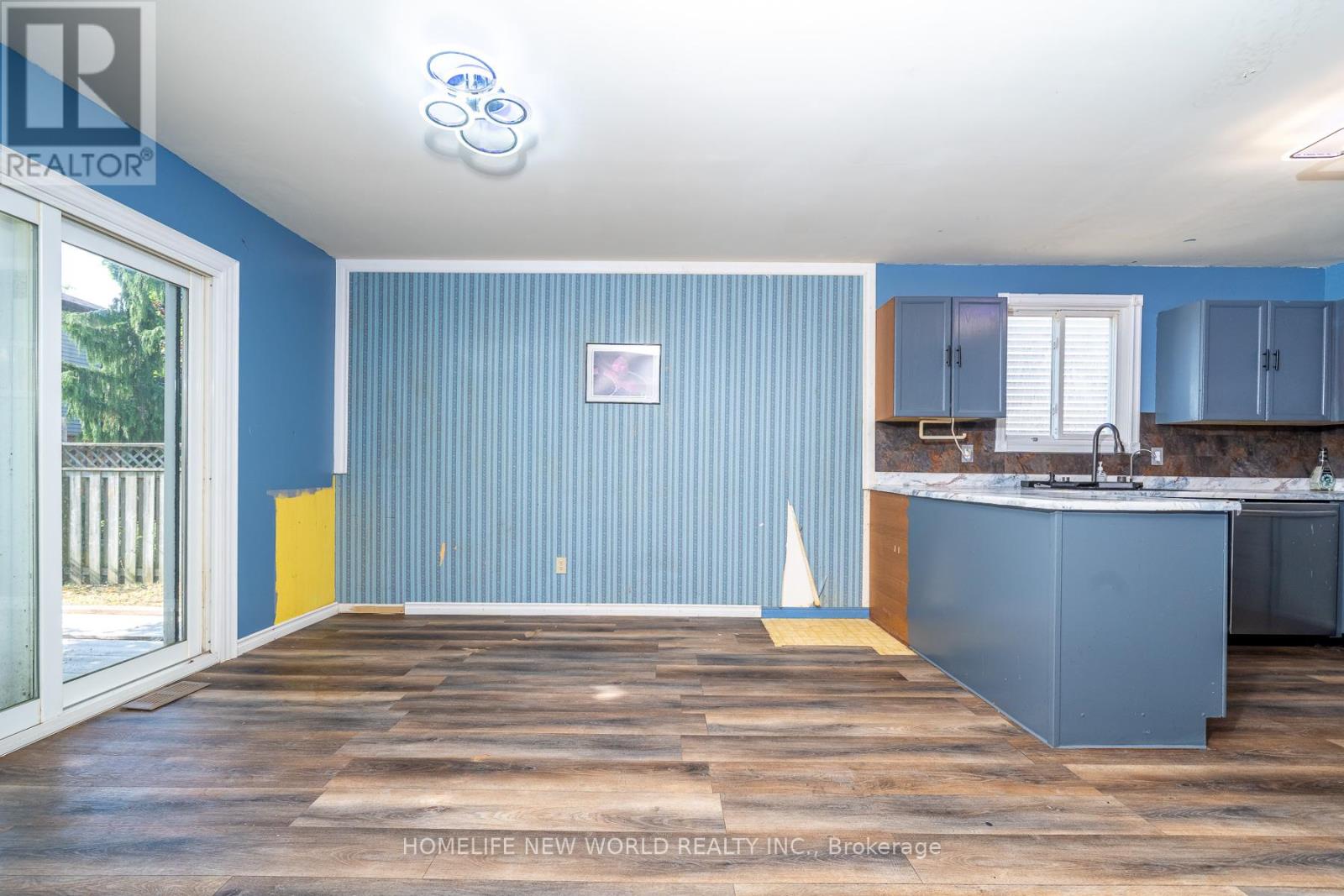341 HICKLING TRAIL - 7