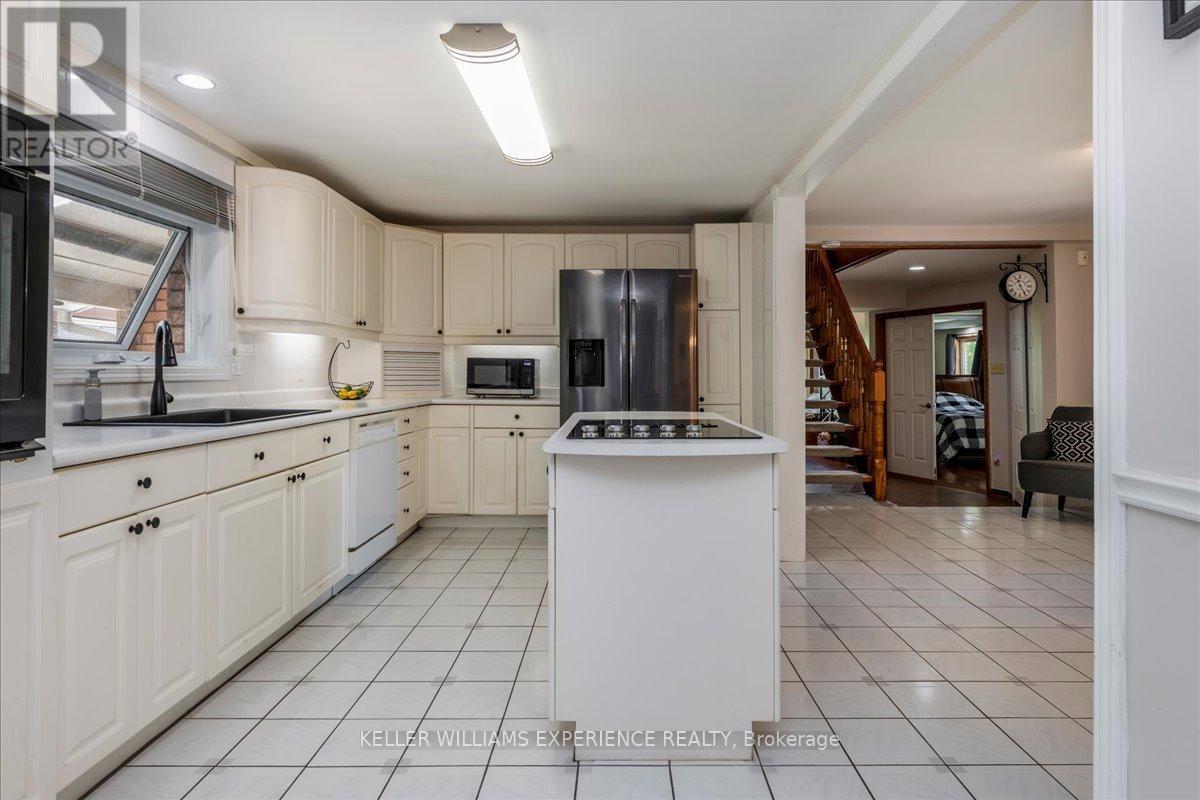 1512 CHAMPLAIN ROAD - 10