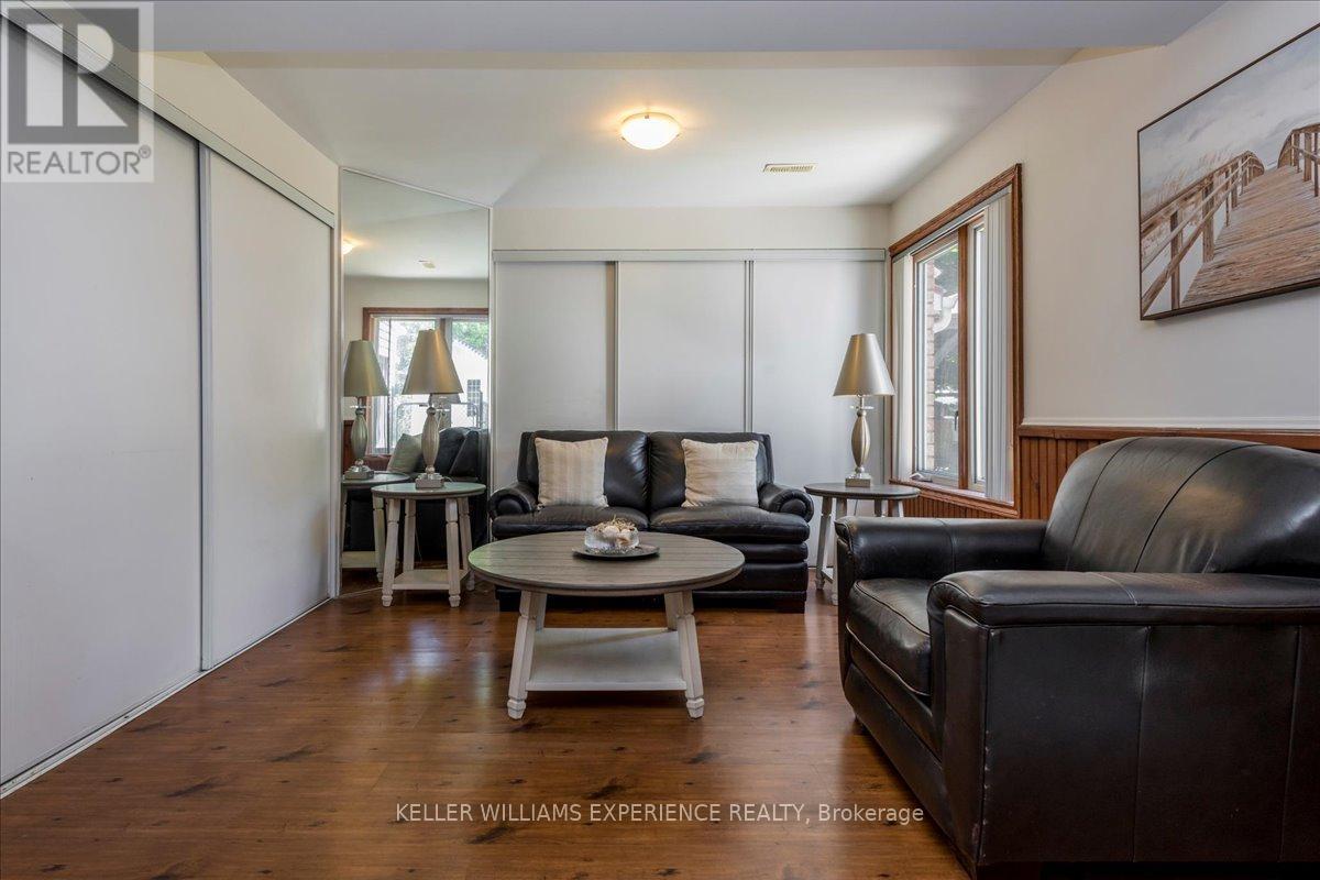 1512 CHAMPLAIN ROAD - 18