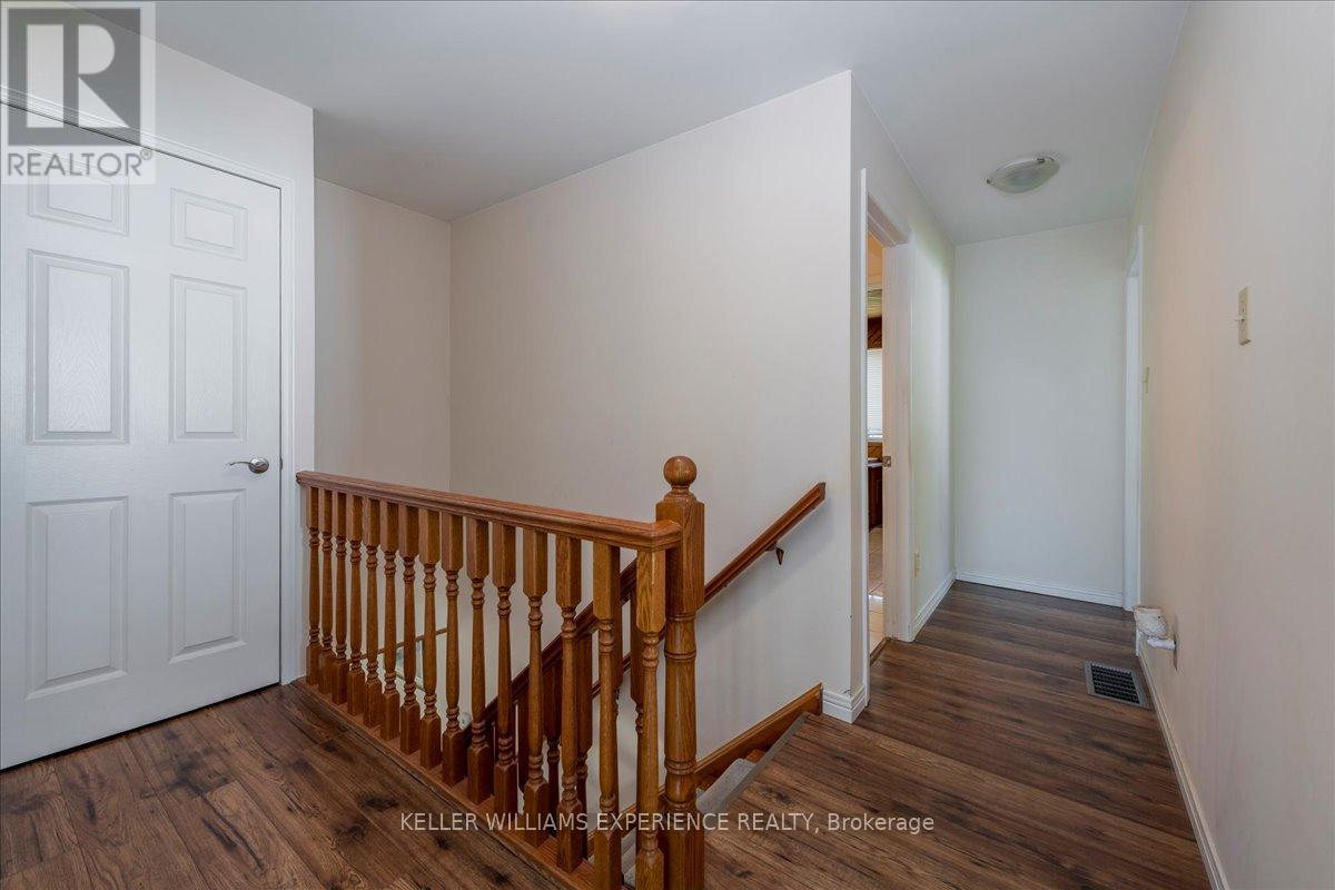 1512 CHAMPLAIN ROAD - 27