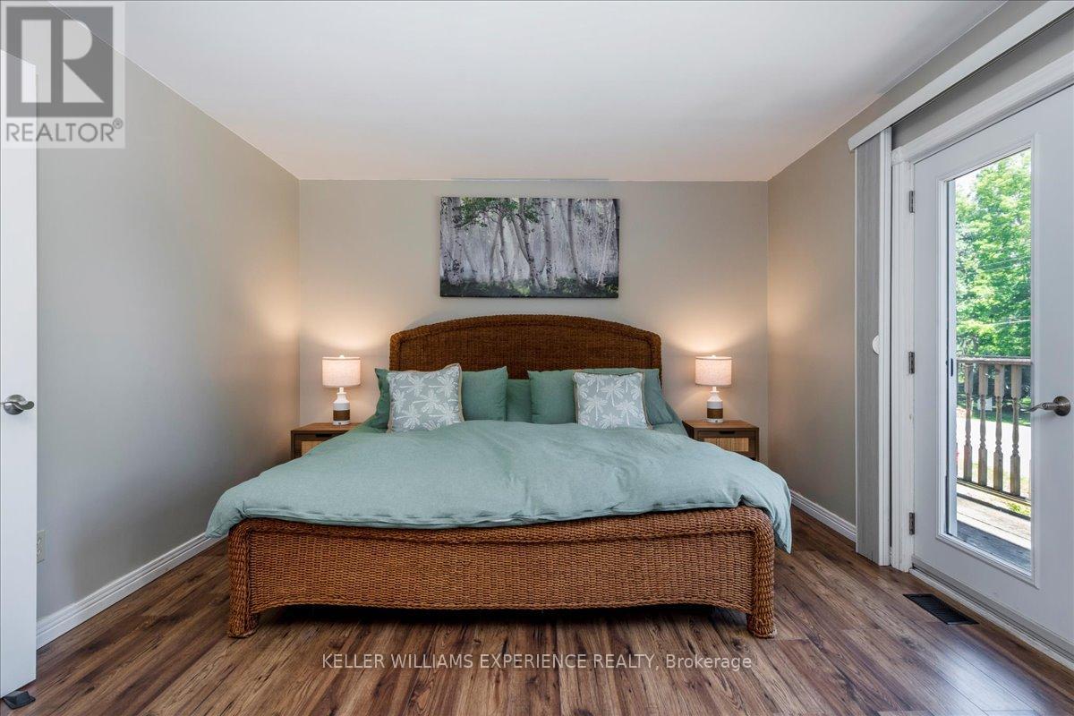 1512 CHAMPLAIN ROAD - 28