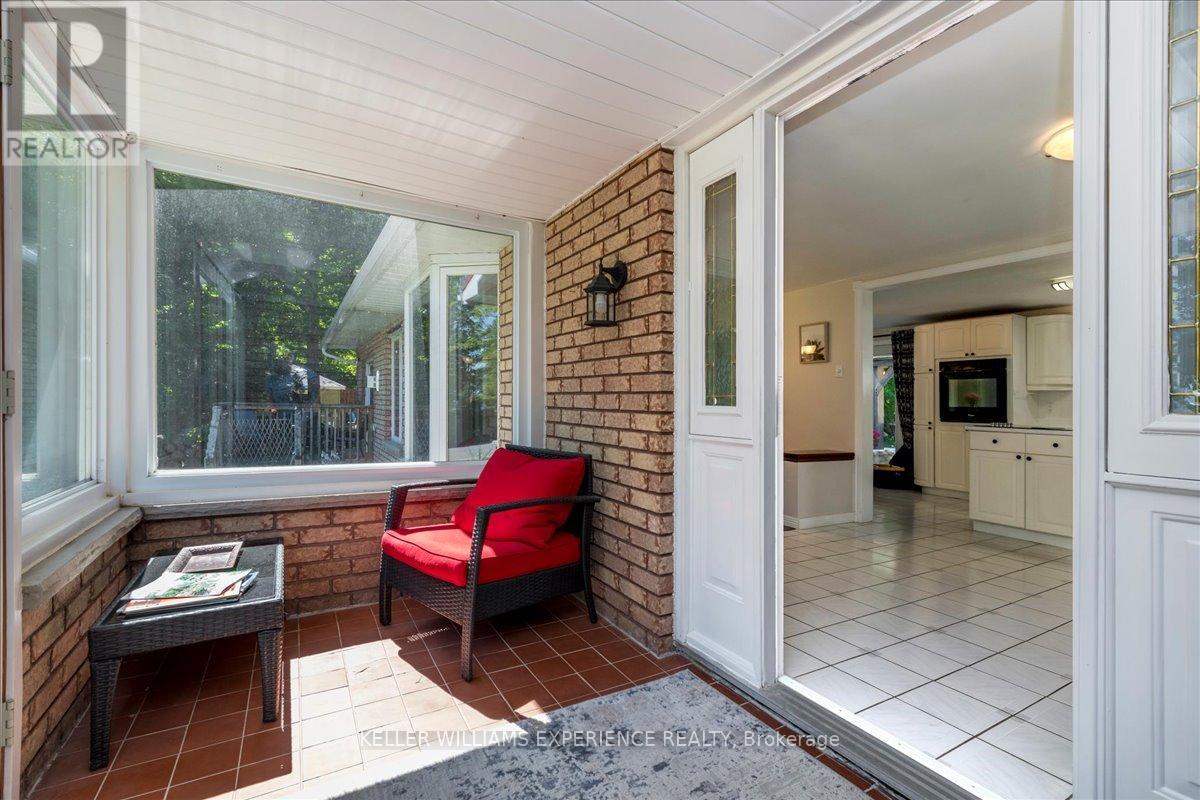 1512 CHAMPLAIN ROAD - 6