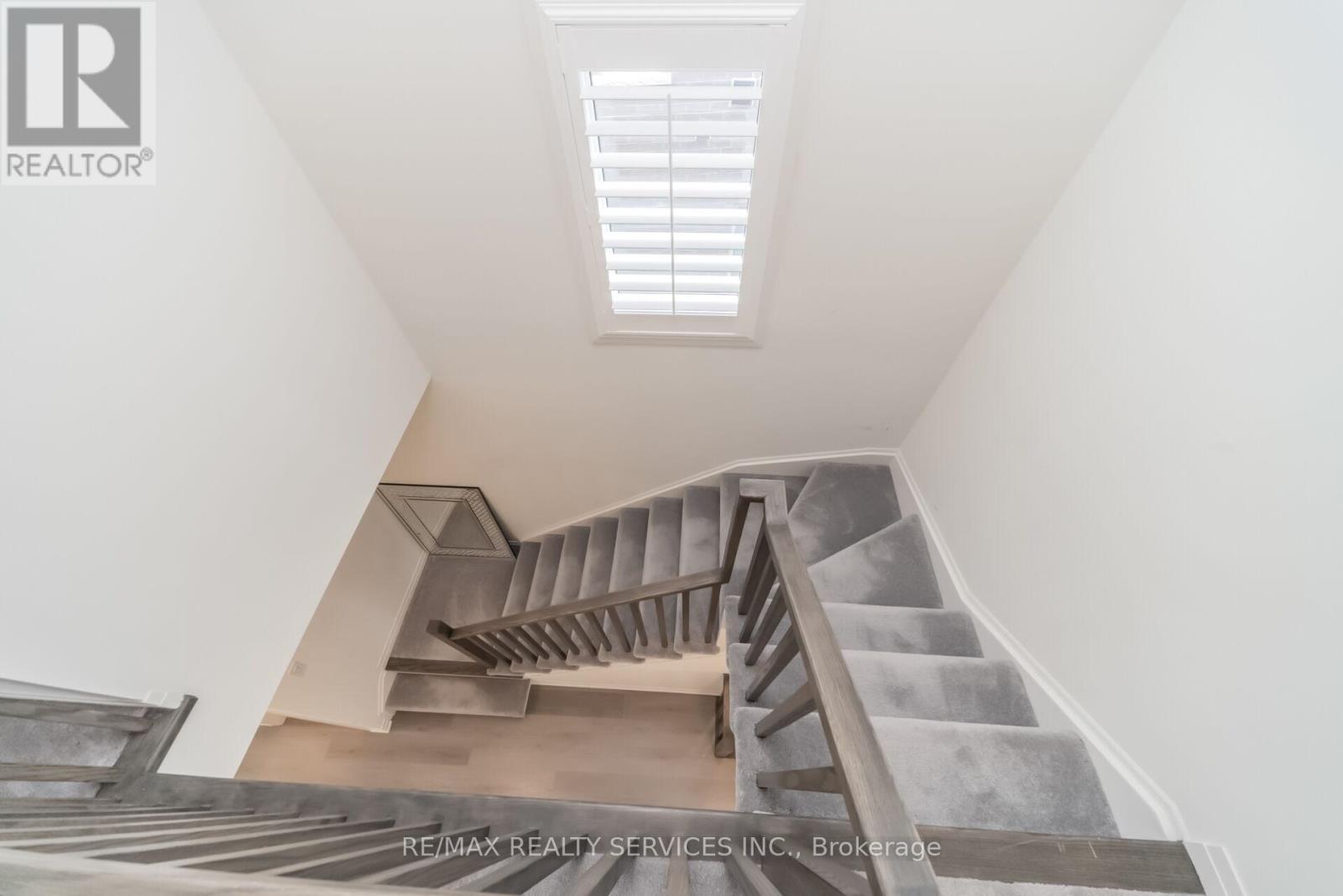 69 KIRKWOOD WAY - 36
