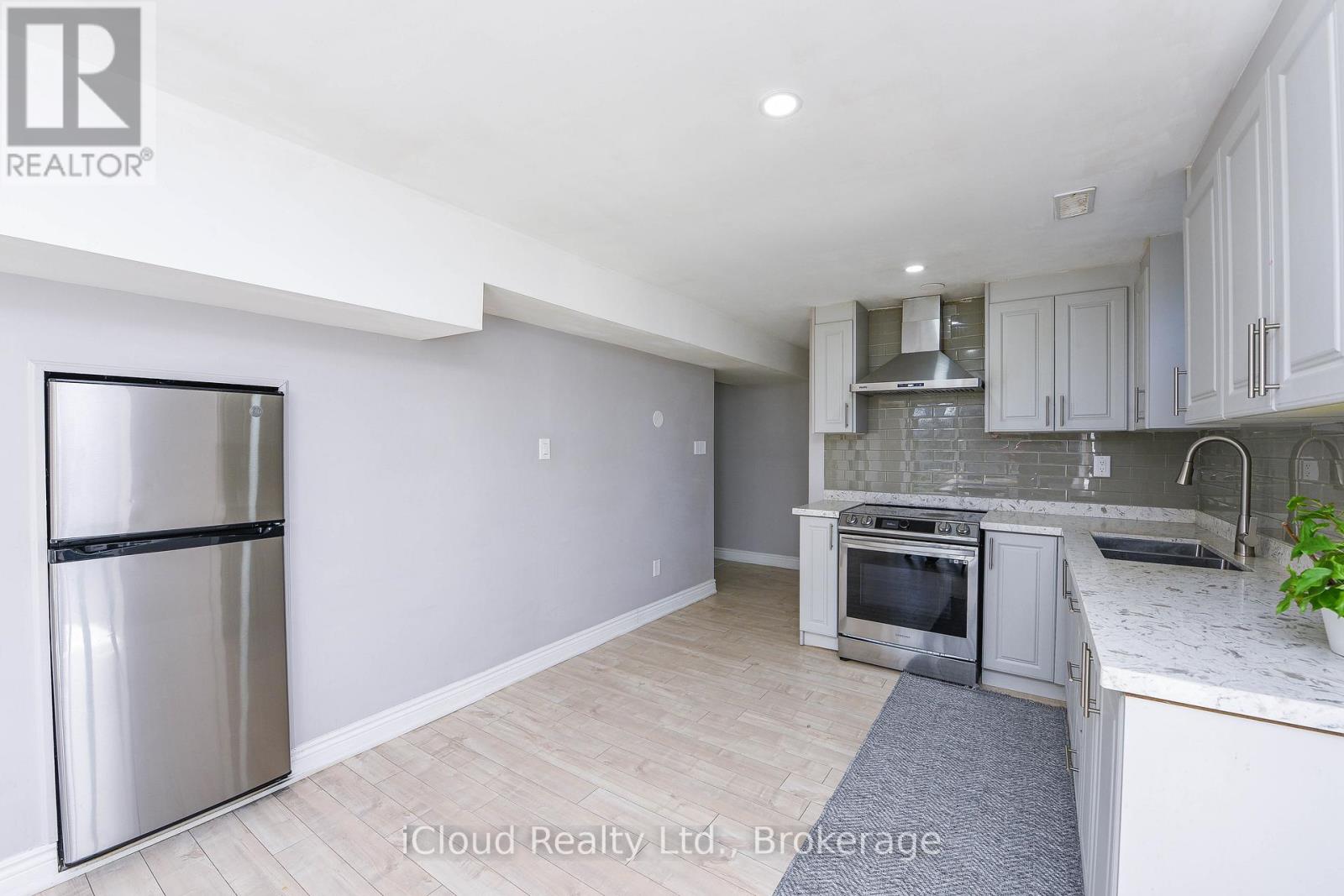 25 GILES ROAD - 35