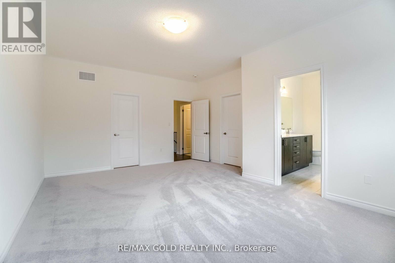 26 DEL GRAPPA STREET - 23
