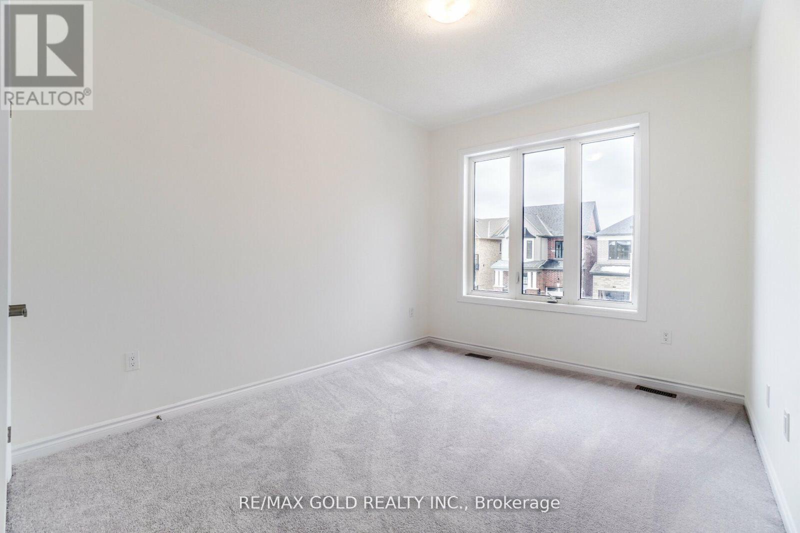 26 DEL GRAPPA STREET - 32