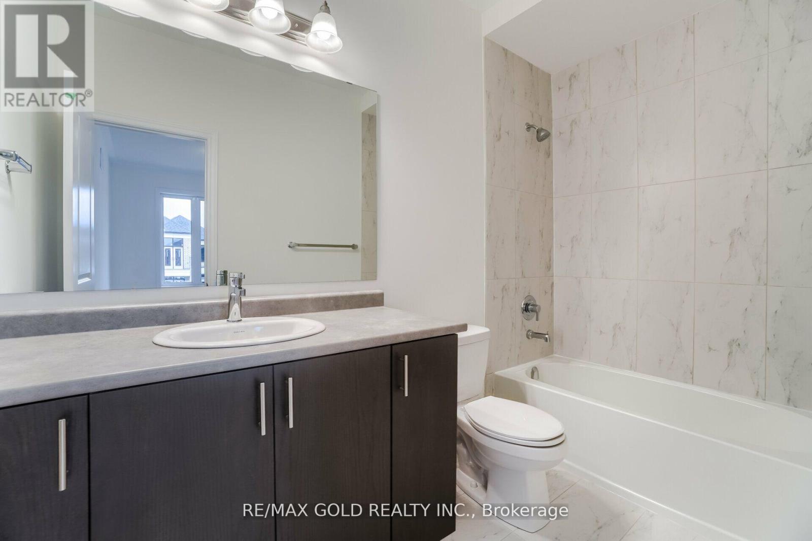26 DEL GRAPPA STREET - 34
