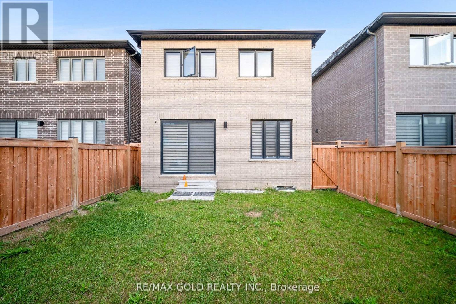 26 DEL GRAPPA STREET - 38