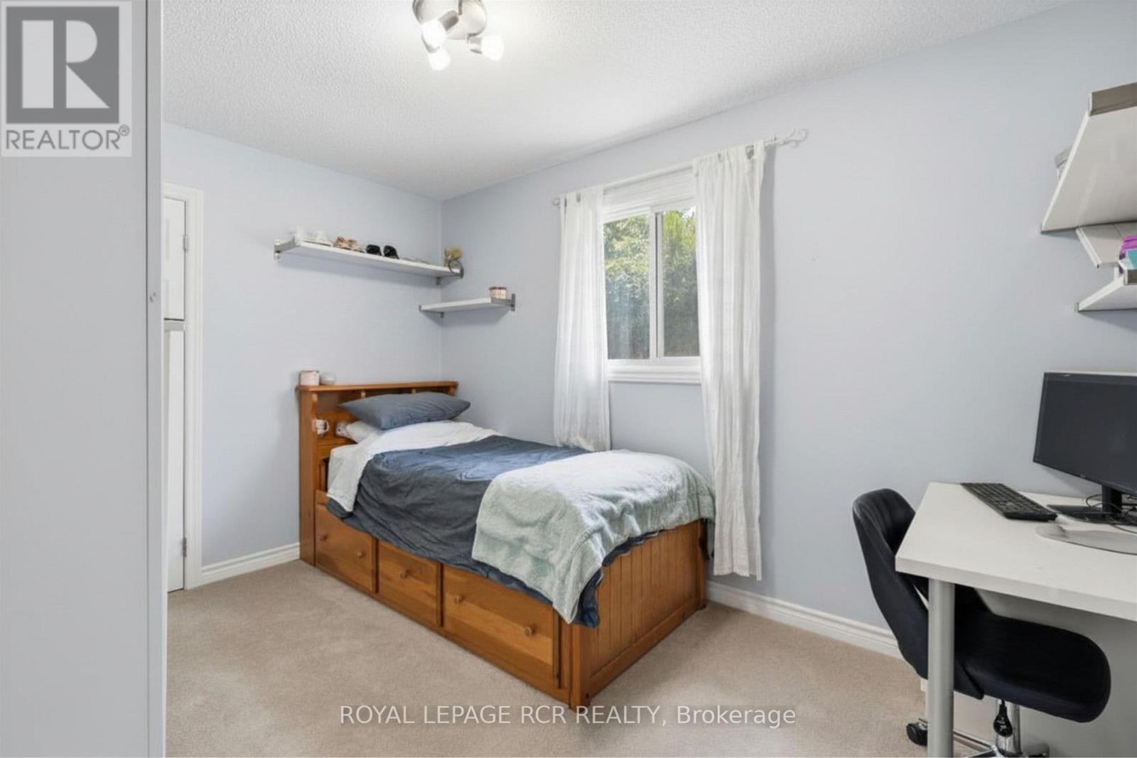 9 DOEPATH WAY - 24