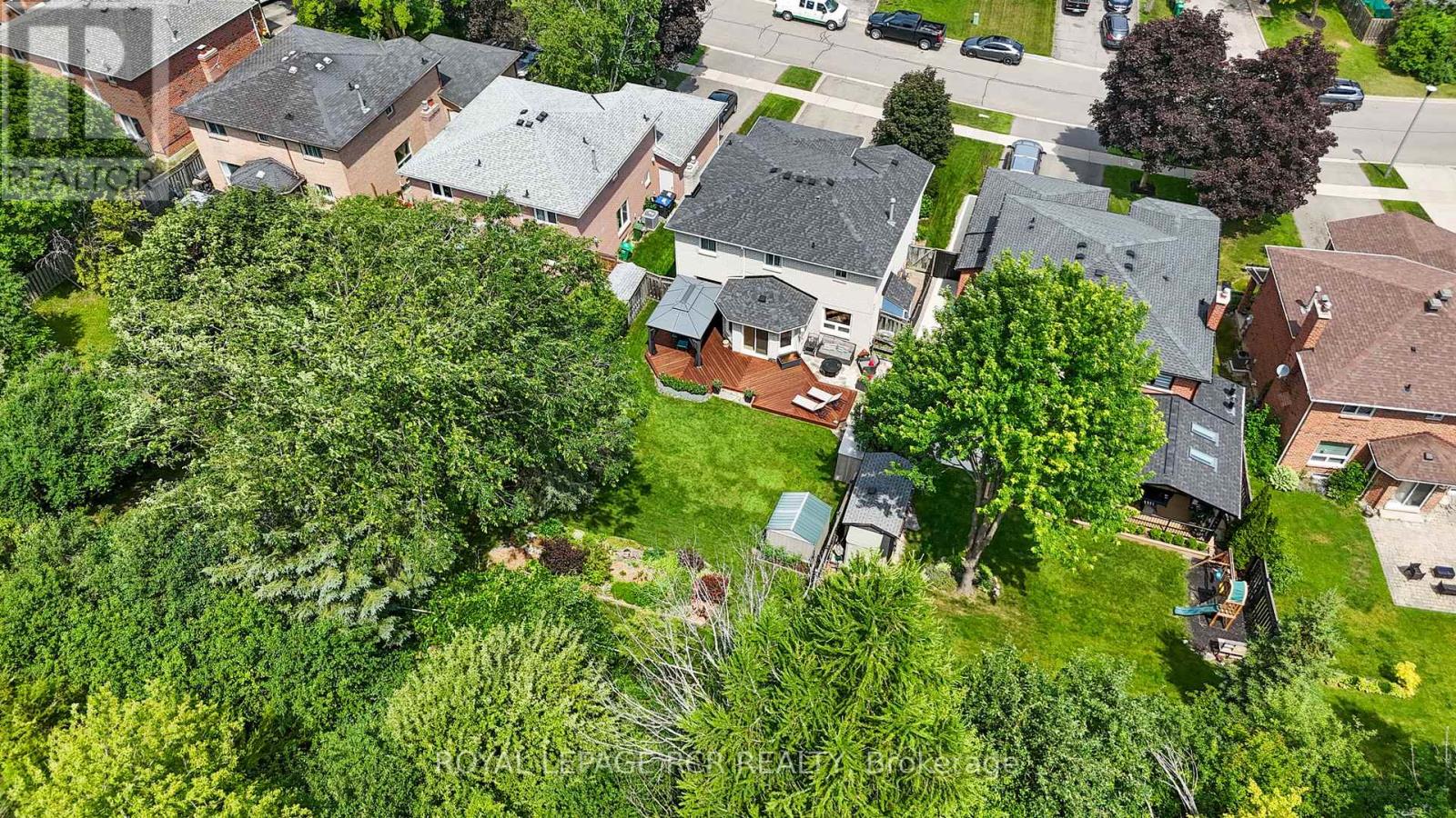 9 DOEPATH WAY - 37