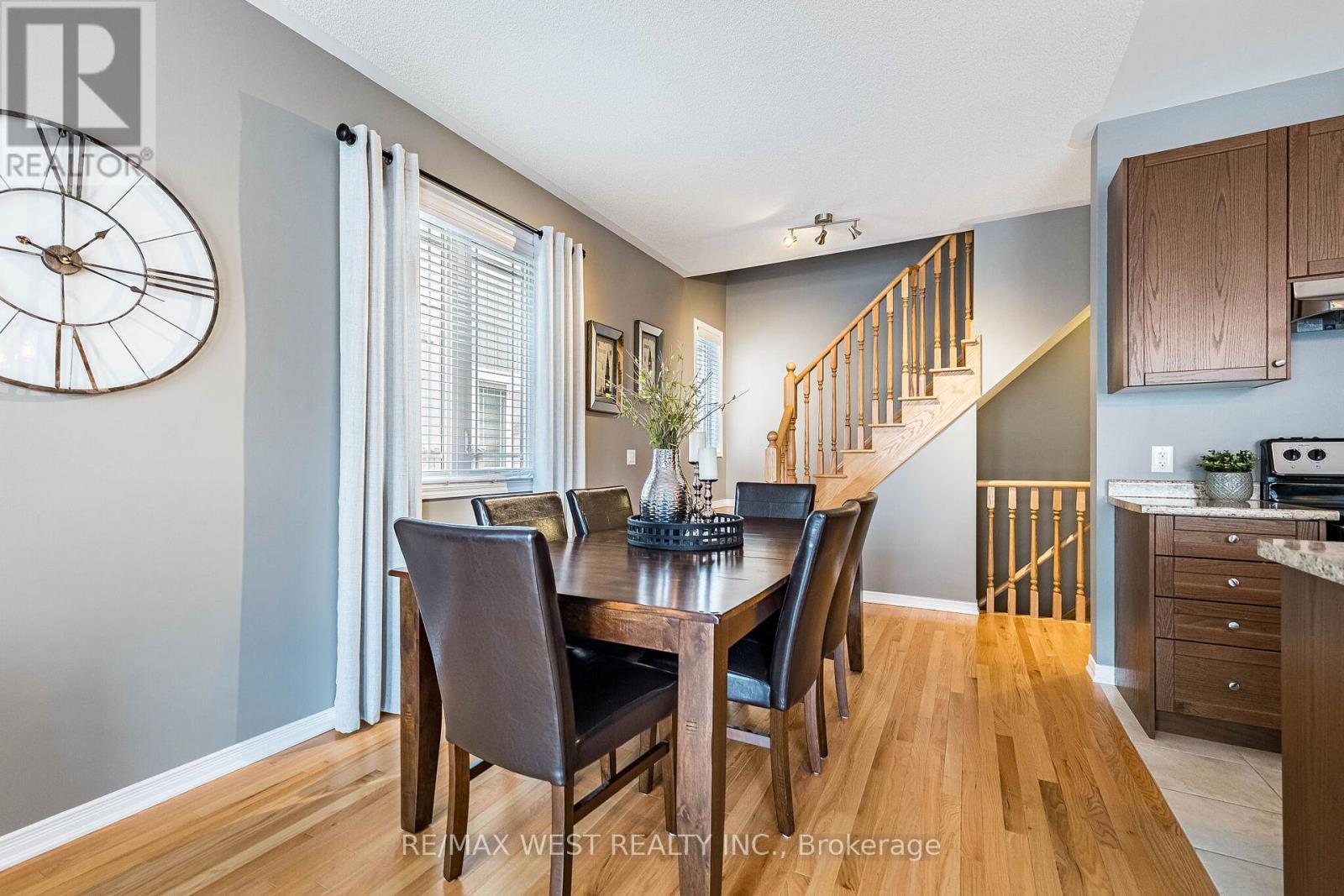 9 MELBRIT LANE - 21