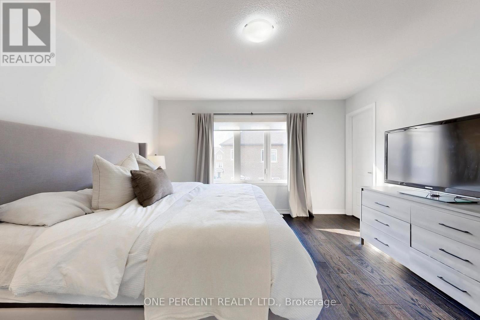 501 BUCKEYE COURT - 27