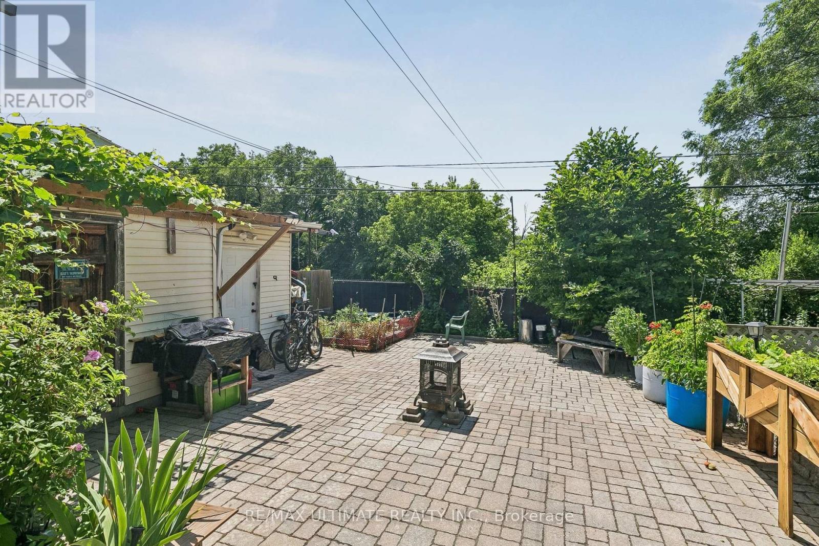75 GILTSPUR DRIVE - 23