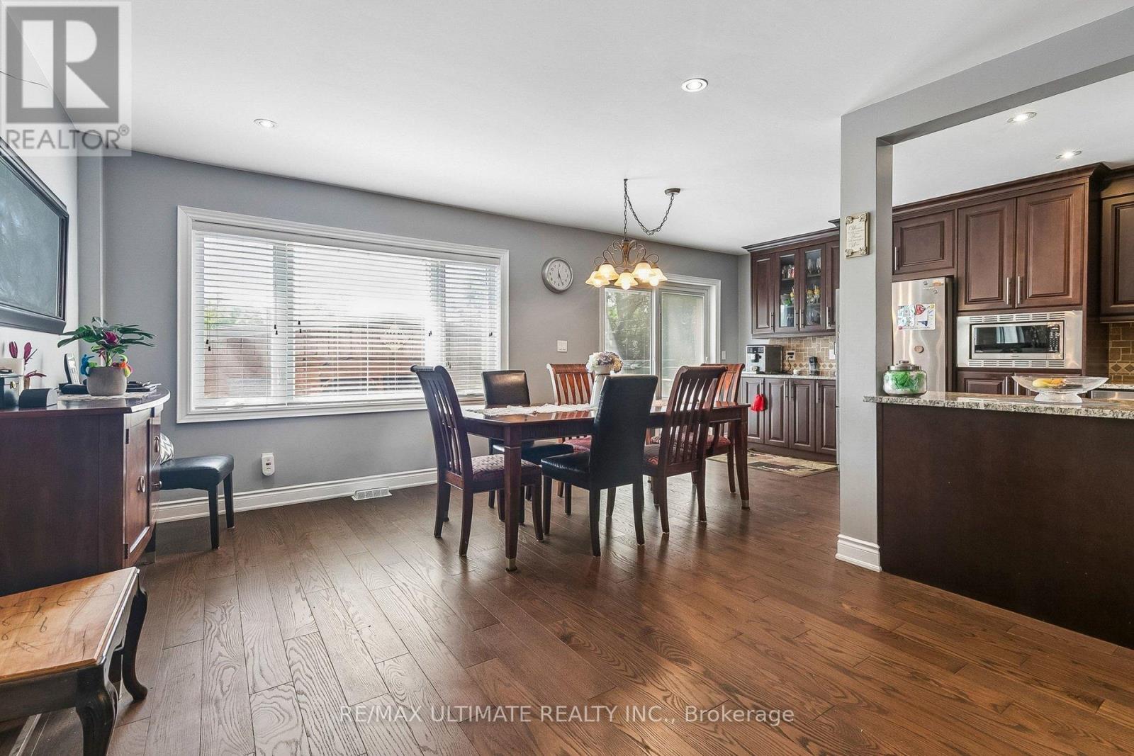 75 GILTSPUR DRIVE - 3