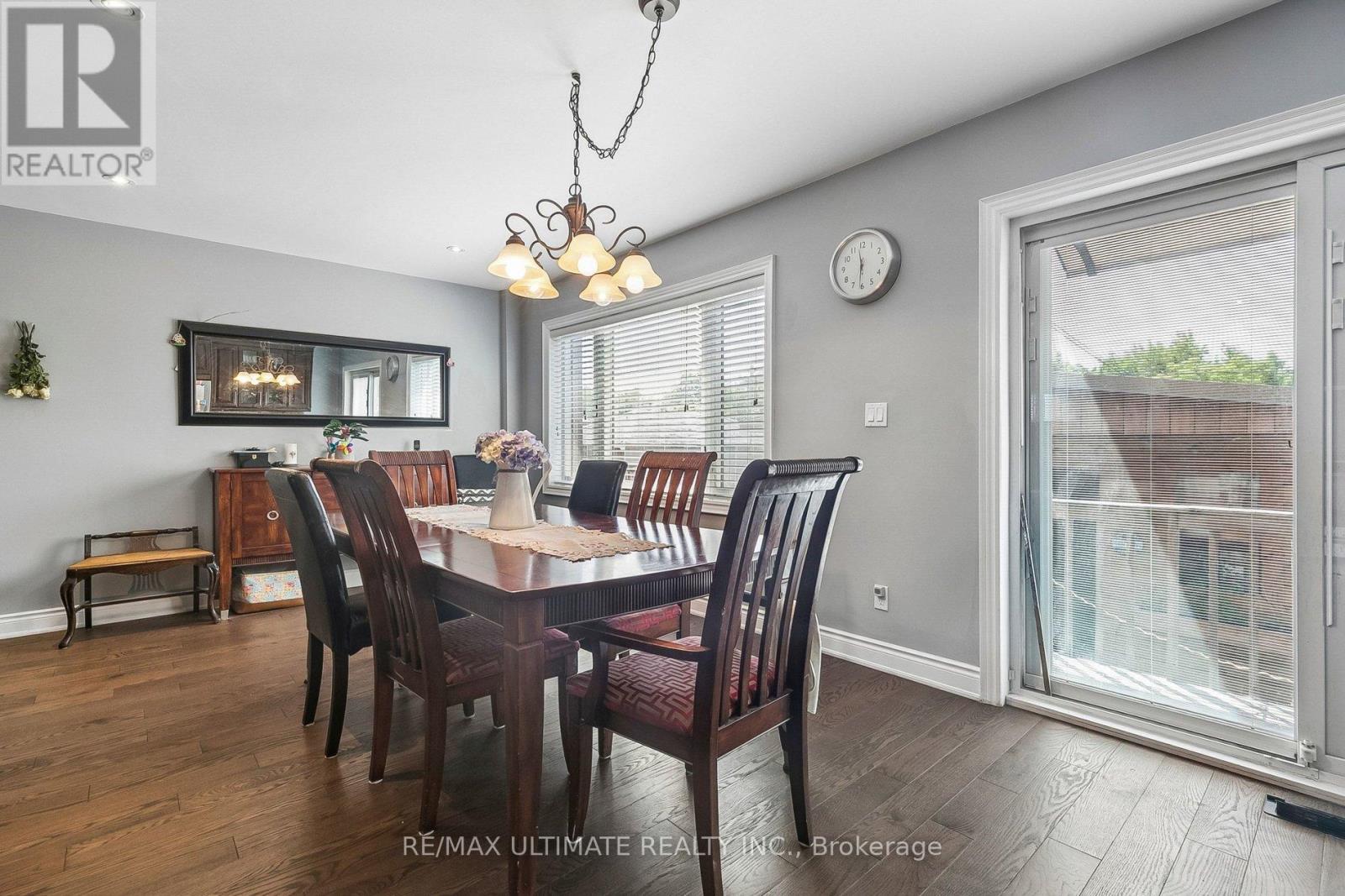 75 GILTSPUR DRIVE - 4