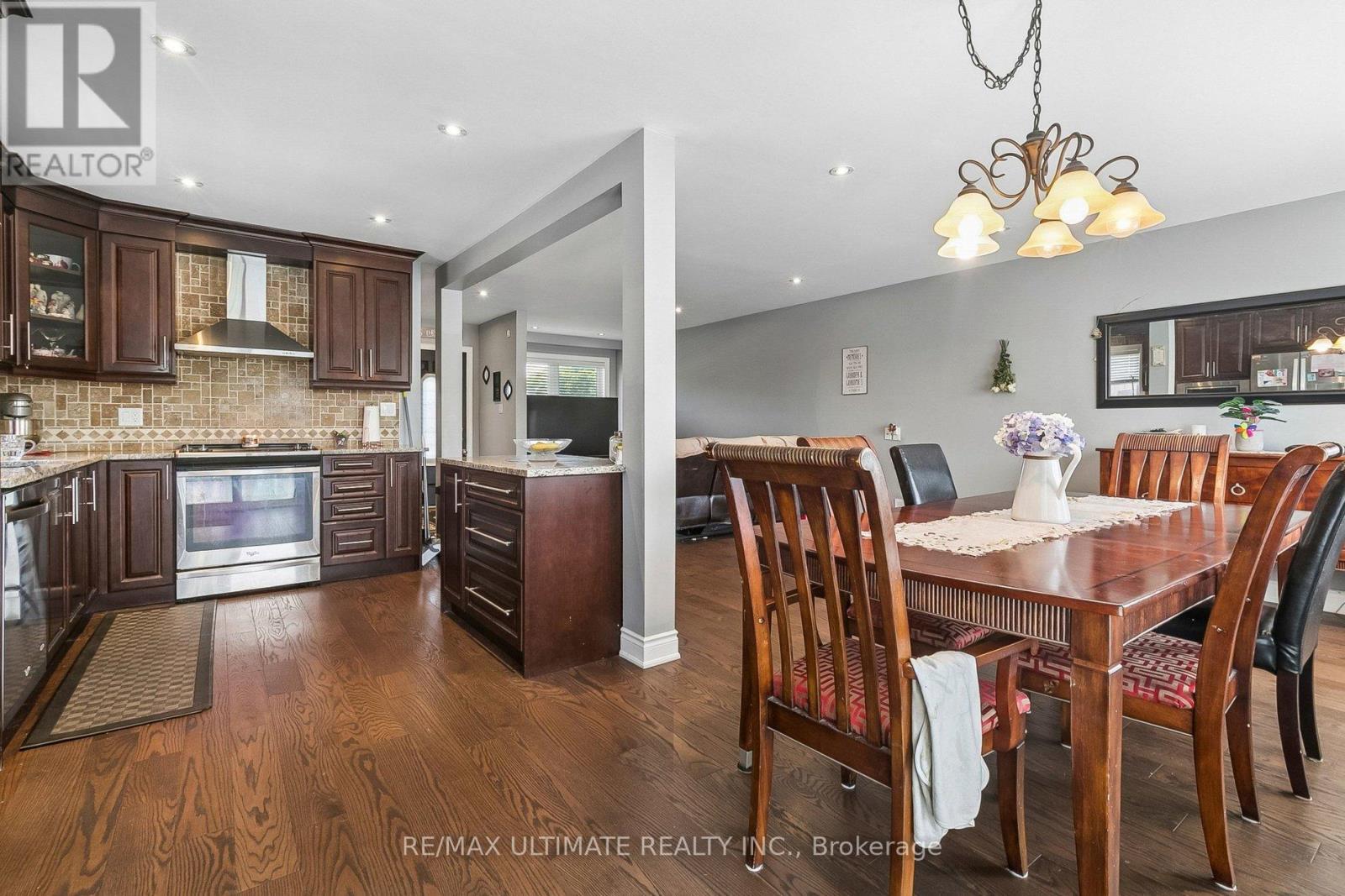 75 GILTSPUR DRIVE - 5